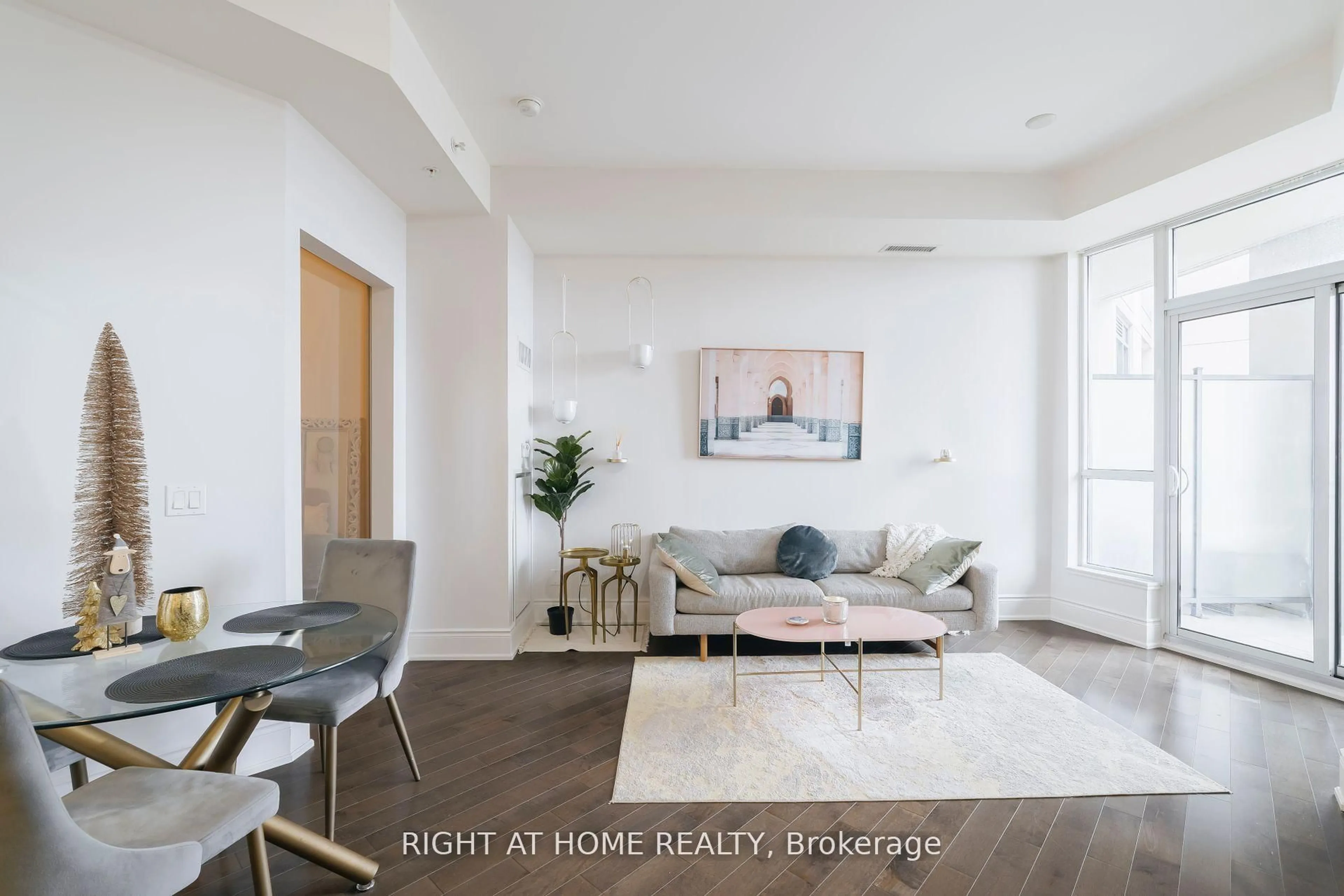 Living room with furniture, unknown for 23 Glebe Rd #918, Toronto Ontario M5P 0A1