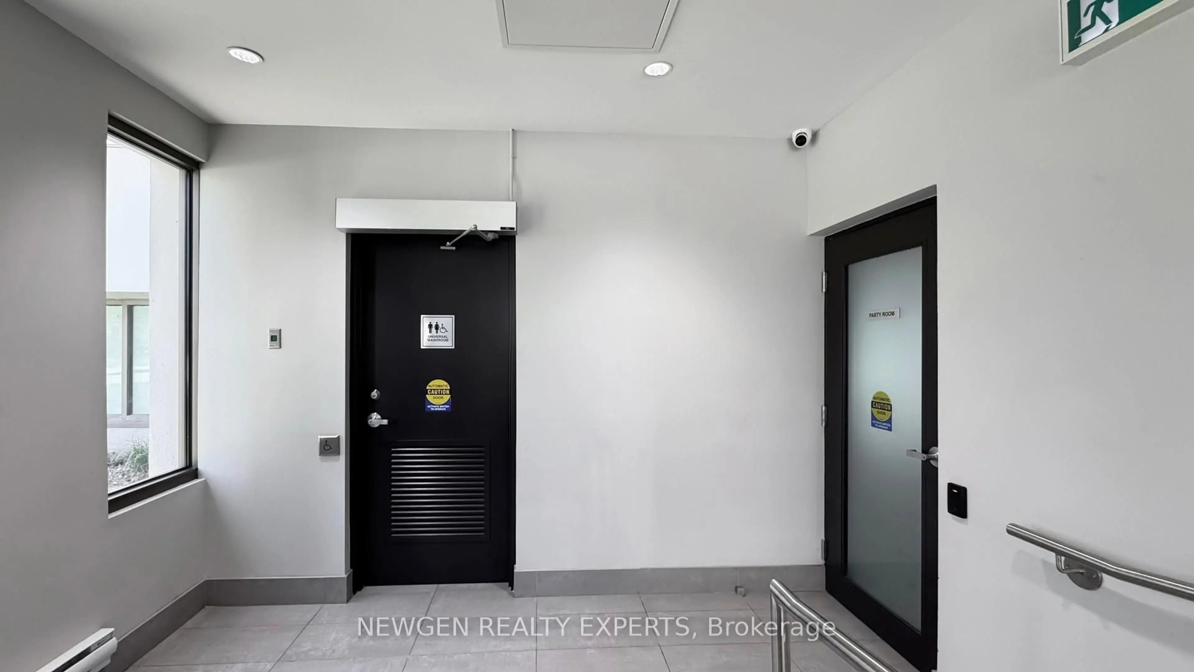 Indoor foyer for 715 Don Mills Rd #2603, Toronto Ontario M3C 1S4