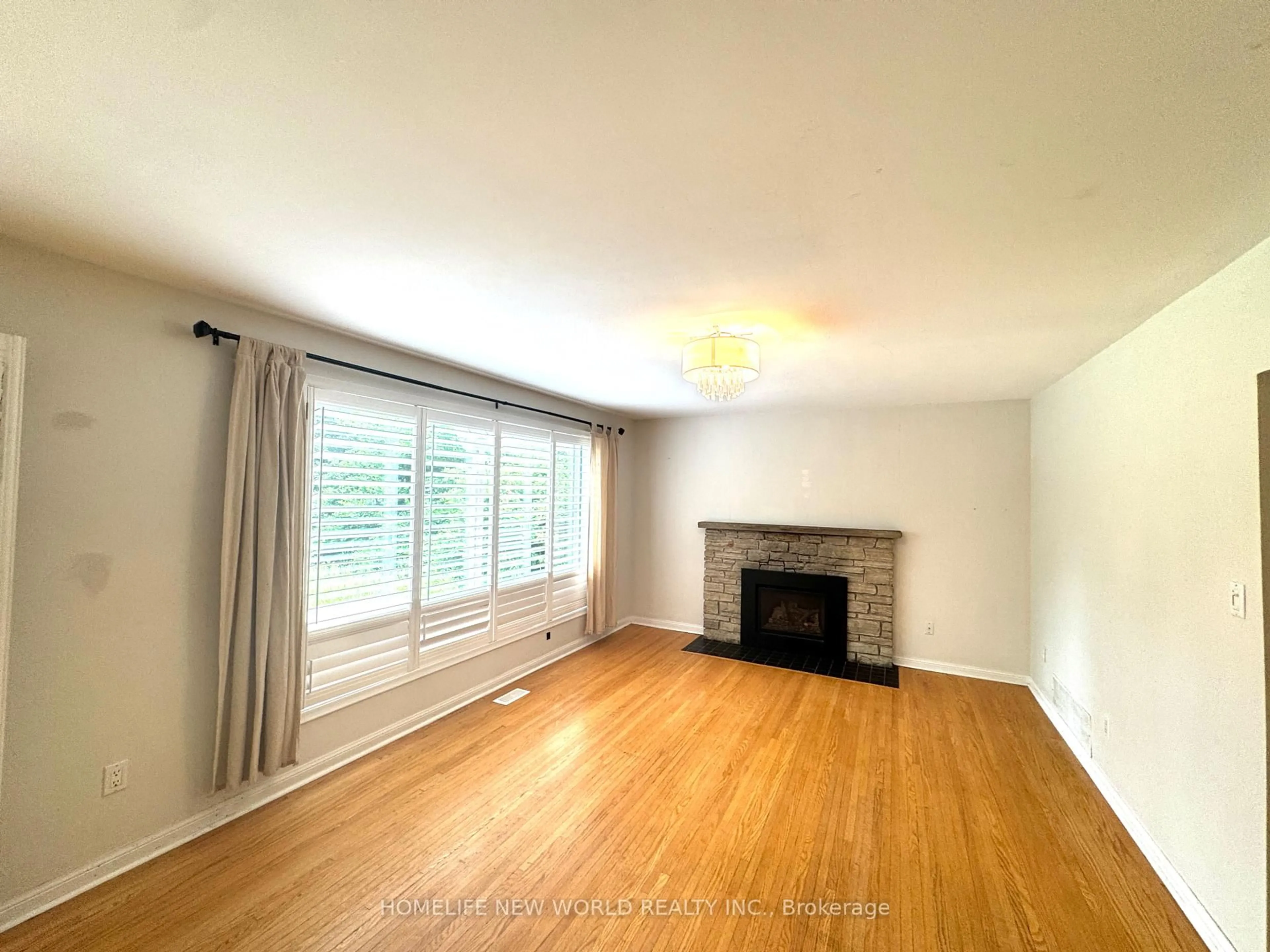 A pic of a room for 34 Davean Dr, Toronto Ontario M2L 2R7
