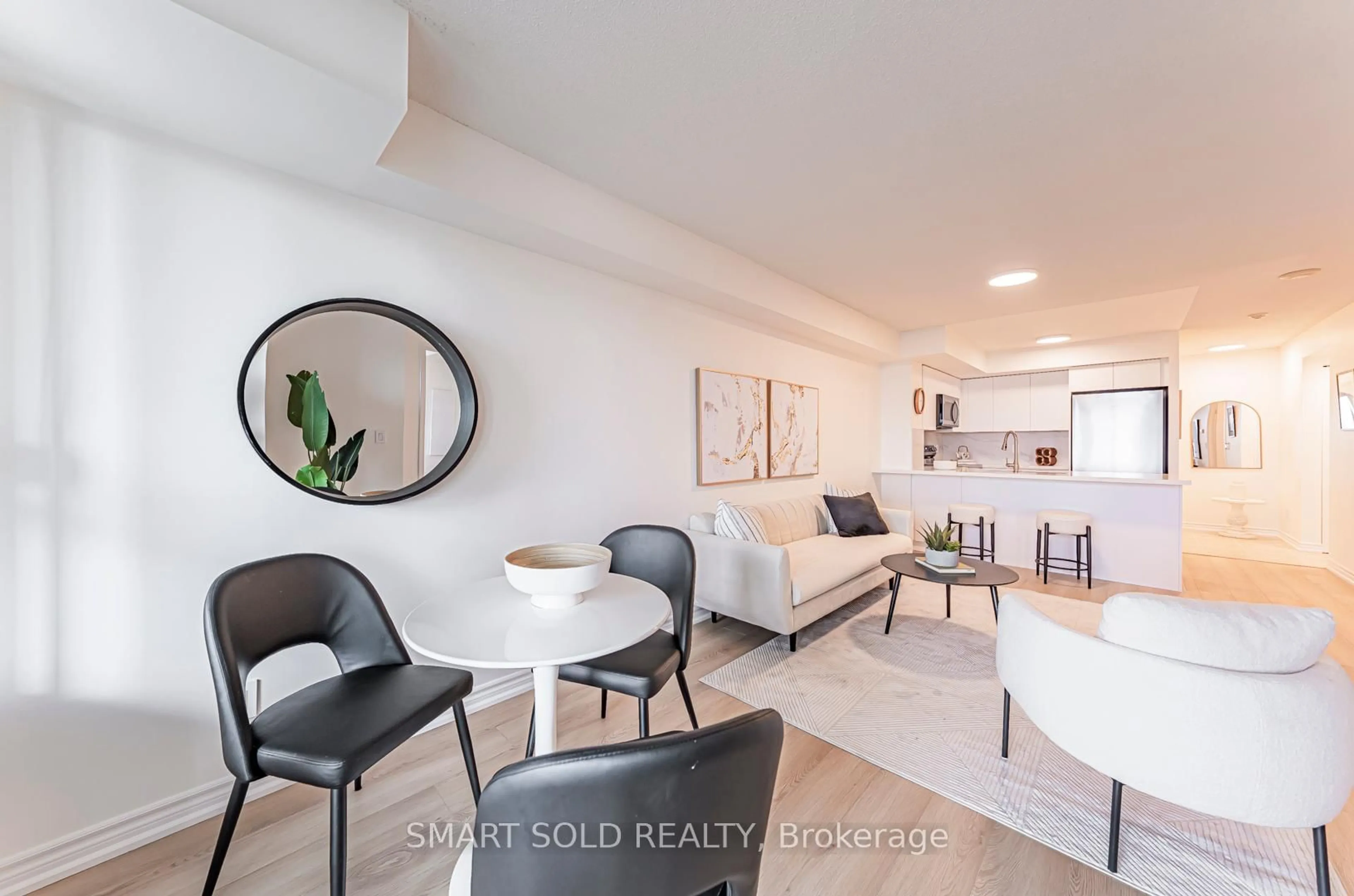 Living room with furniture, unknown for 17 Barberry Pl #2009, Toronto Ontario M2K 3E2