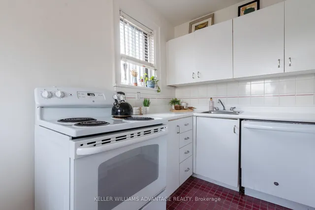Additional property image - 1646 Bathurst St Unit 18