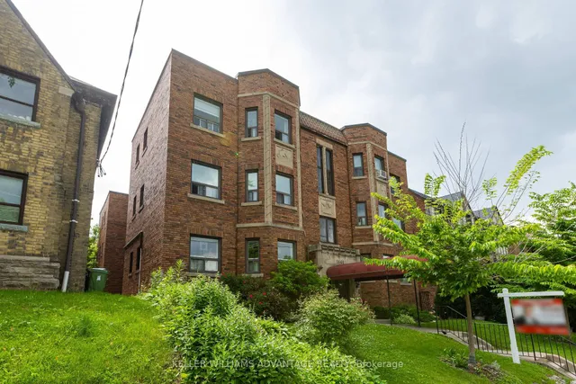 Additional property image - 1646 Bathurst St Unit 18