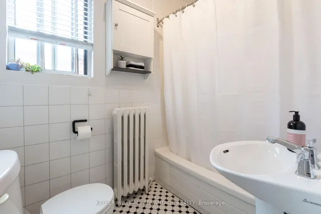 Additional property image - 1646 Bathurst St Unit 18