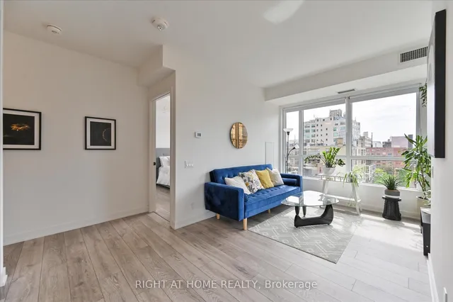 Additional image 19 of 108 Peter St Unit 825