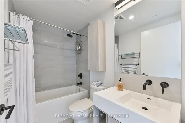 Additional image 14 of 108 Peter St Unit 825