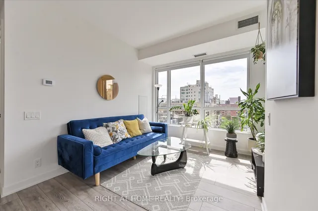 Additional image 22 of 108 Peter St Unit 825