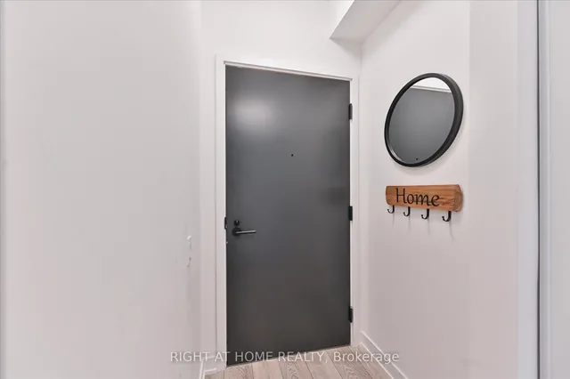Additional image 21 of 108 Peter St Unit 825