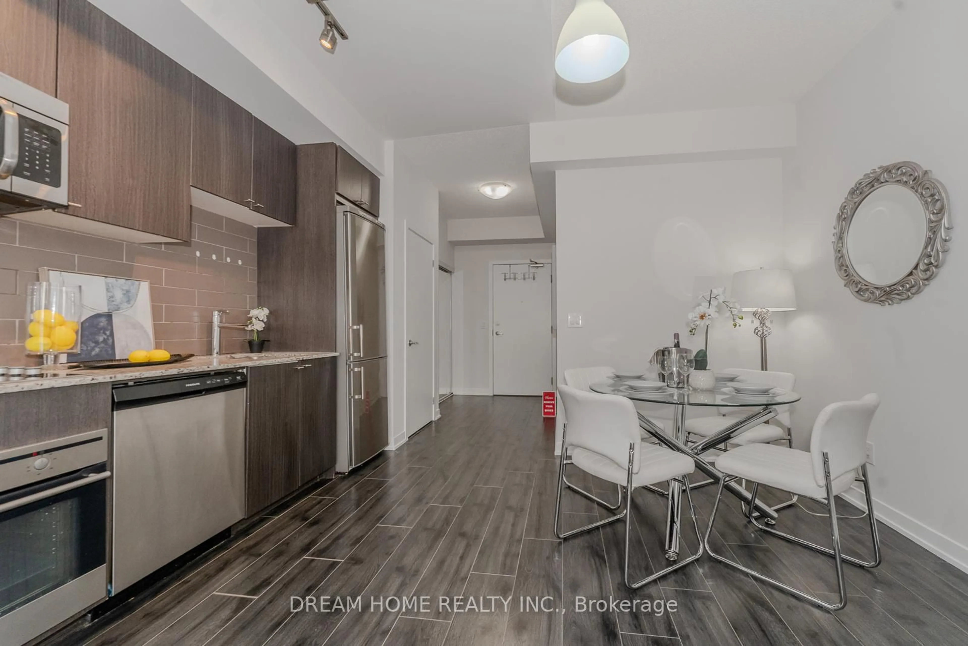 Unknown for 18 Rean Dr #301, Toronto Ontario M2K 0C7