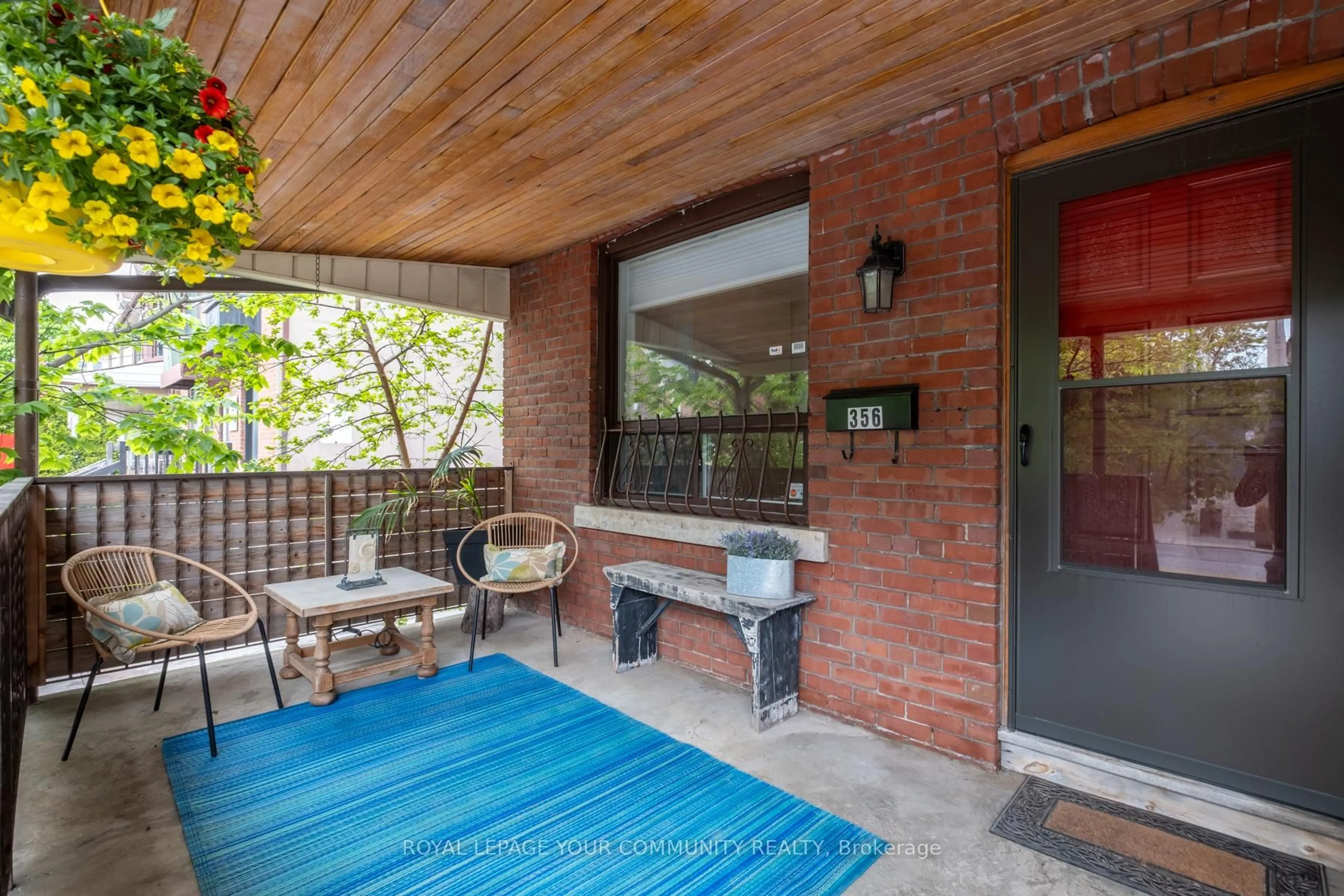 Patio, street for 356 Dupont St, Toronto Ontario M5R 1V9