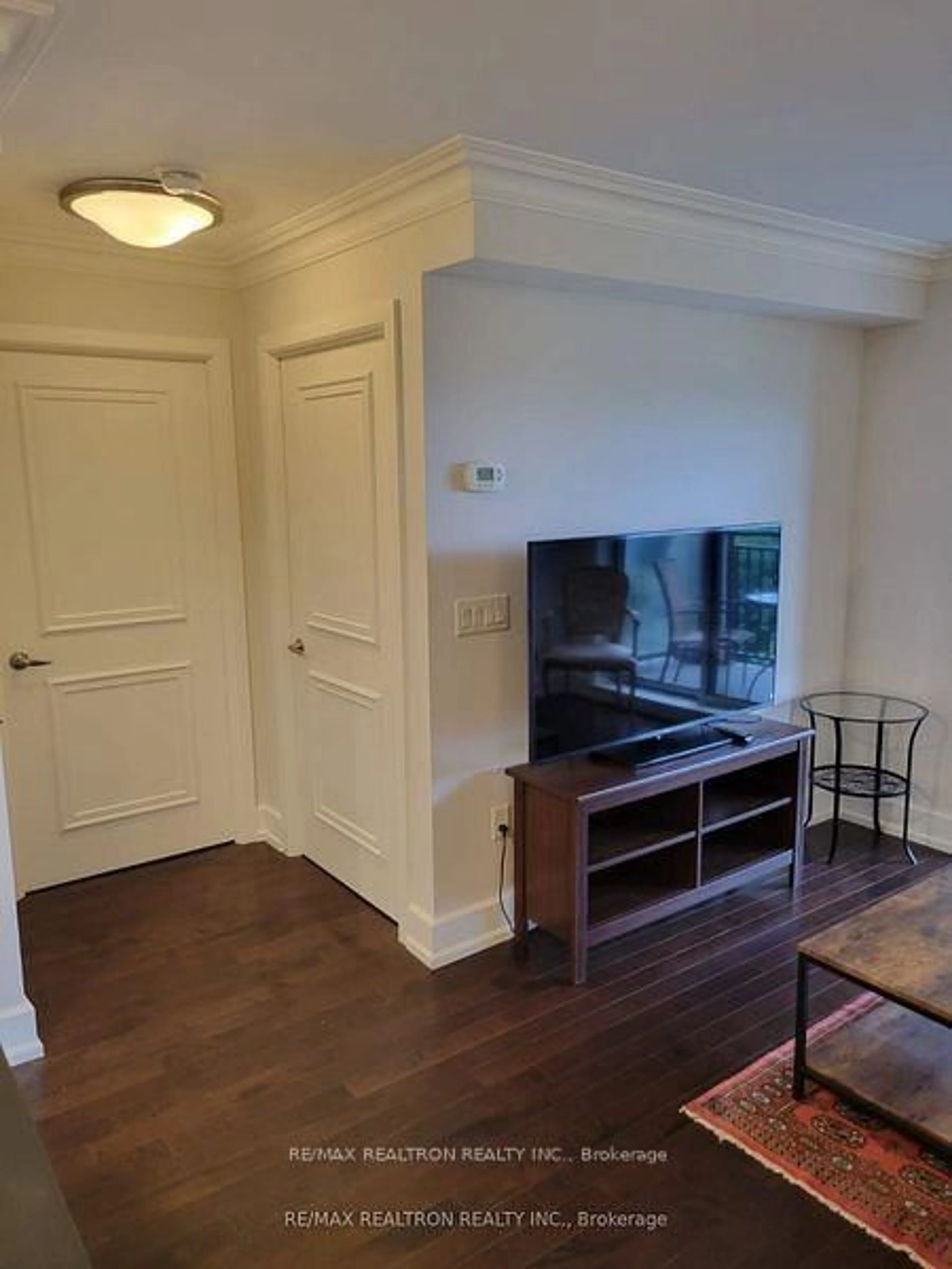 A pic of a room for 650 Sheppard Ave #401, Toronto Ontario M2K 3E4