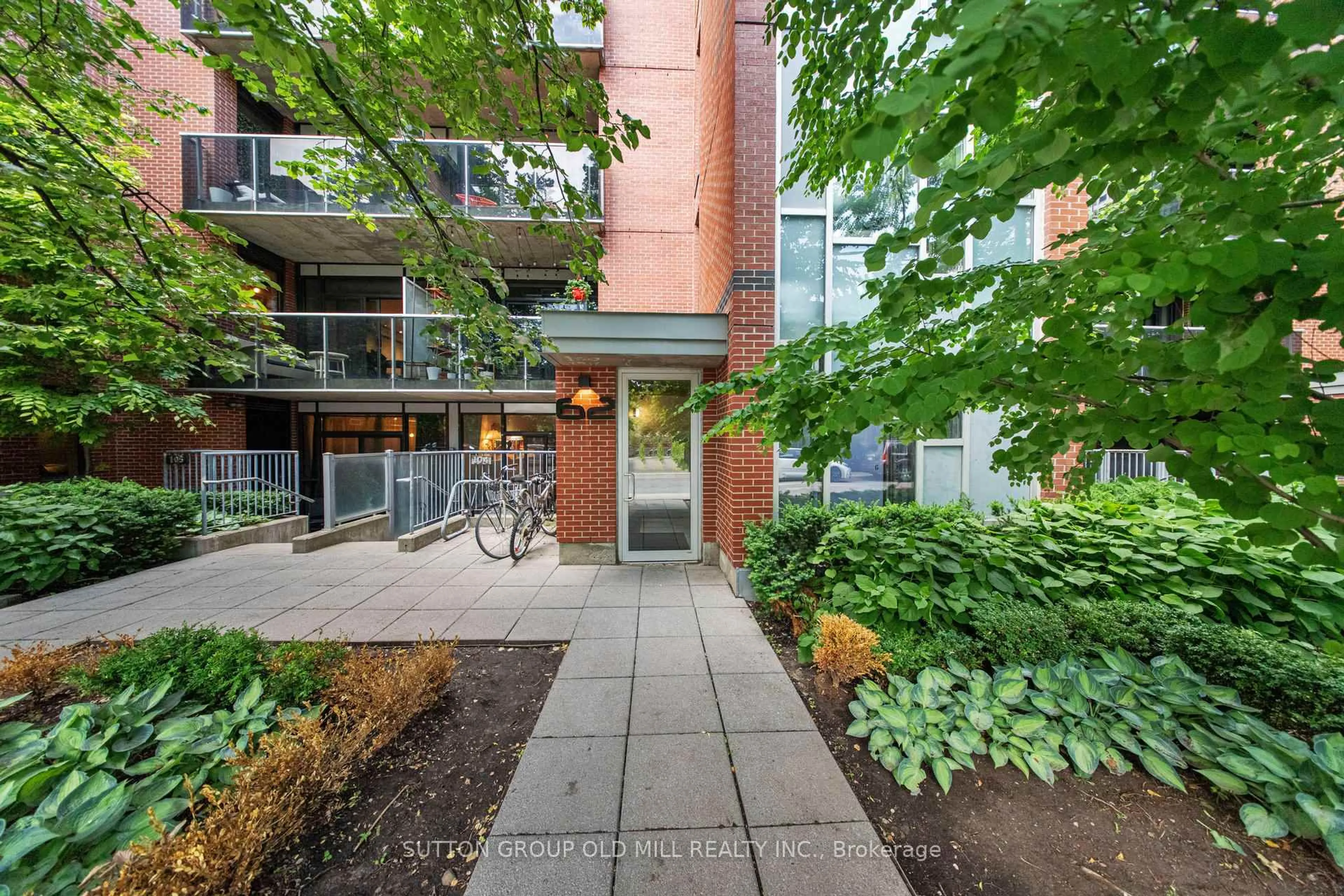 Unknown for 62 Niagara St #320, Toronto Ontario M5V 1C5