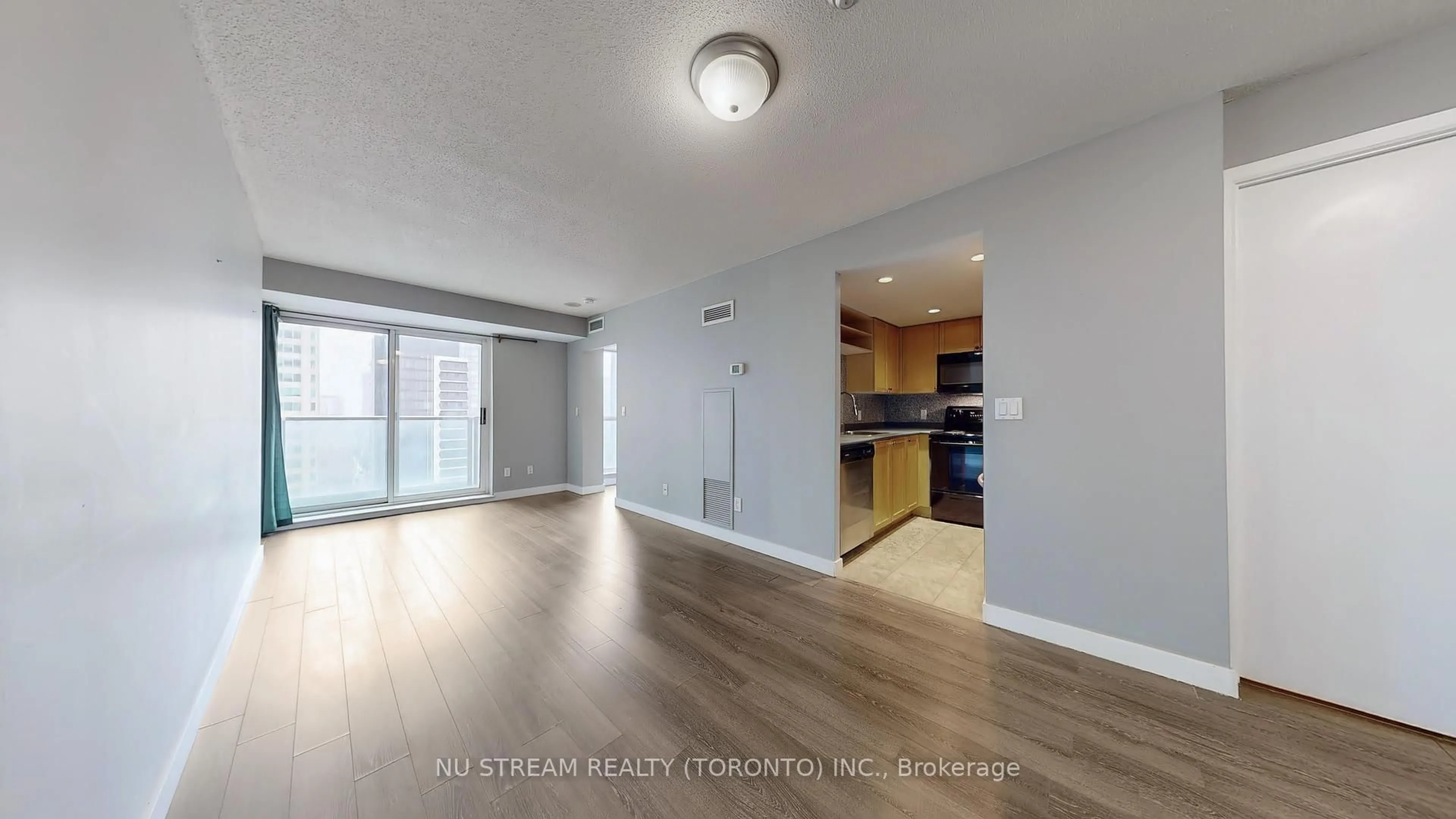 A pic of a room for 8 Park Rd #2616, Toronto Ontario M4W 3S5
