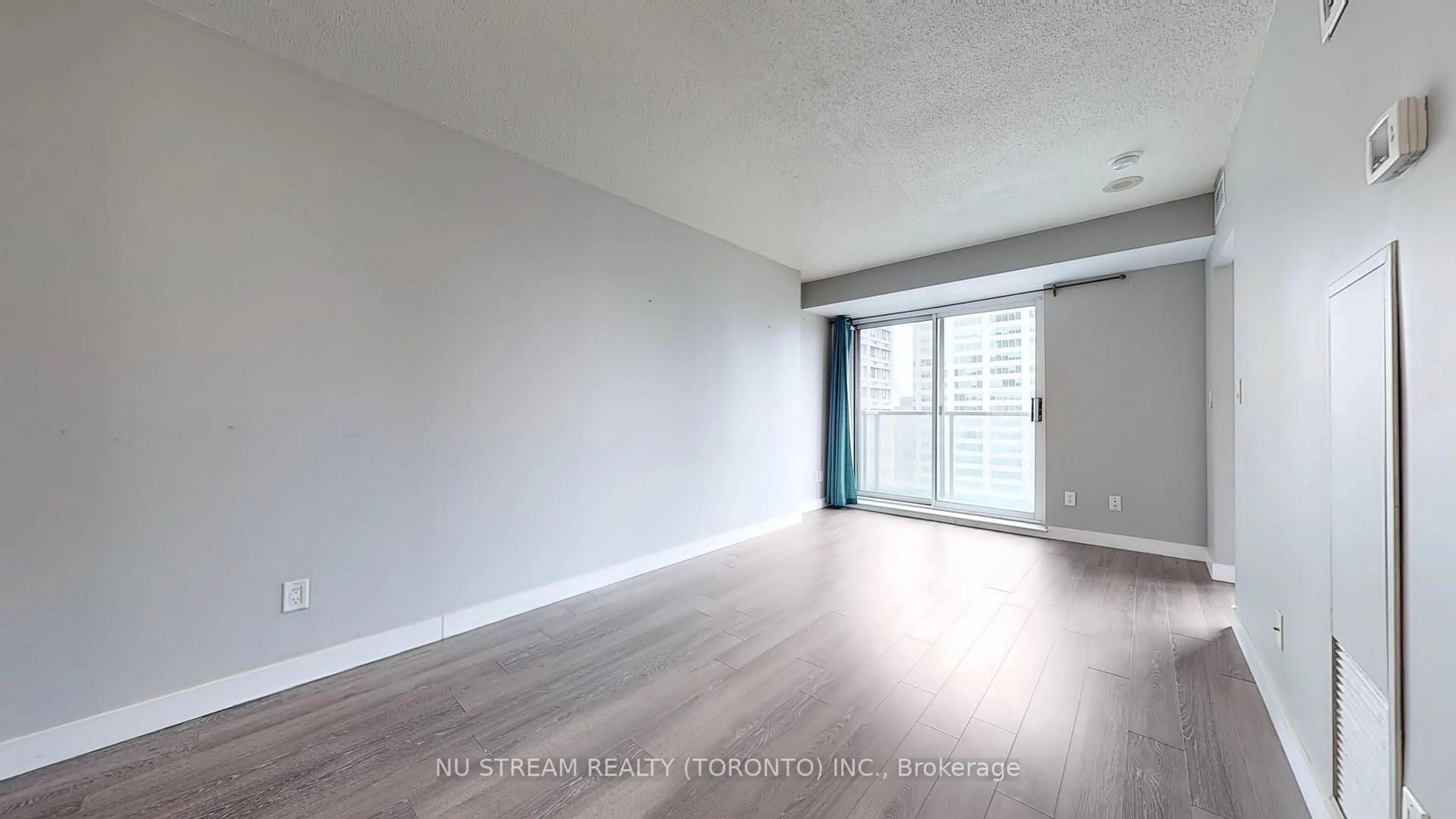A pic of a room for 8 Park Rd #2616, Toronto Ontario M4W 3S5