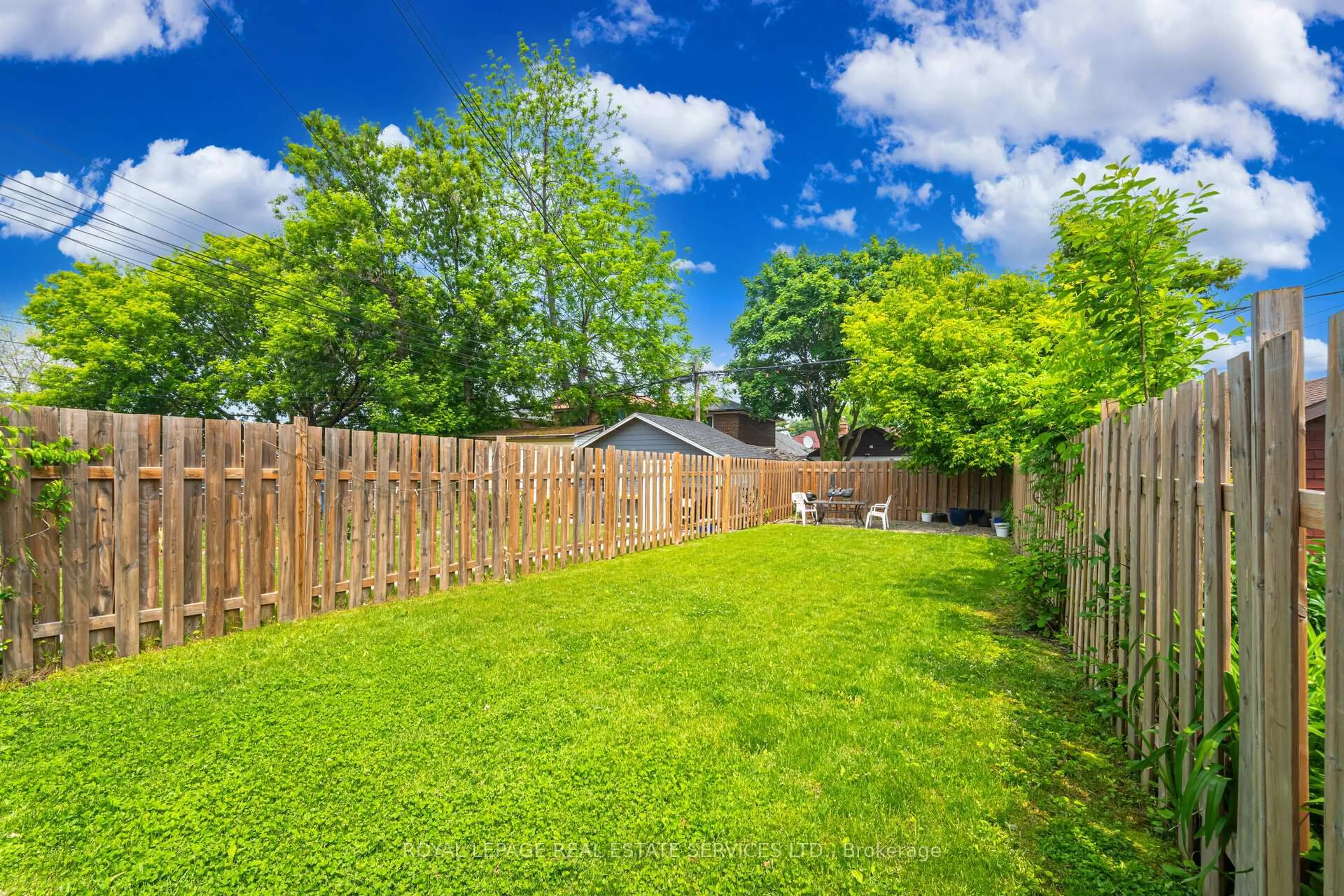 Patio, street for 475 Winona Dr, Toronto Ontario M6C 3V2