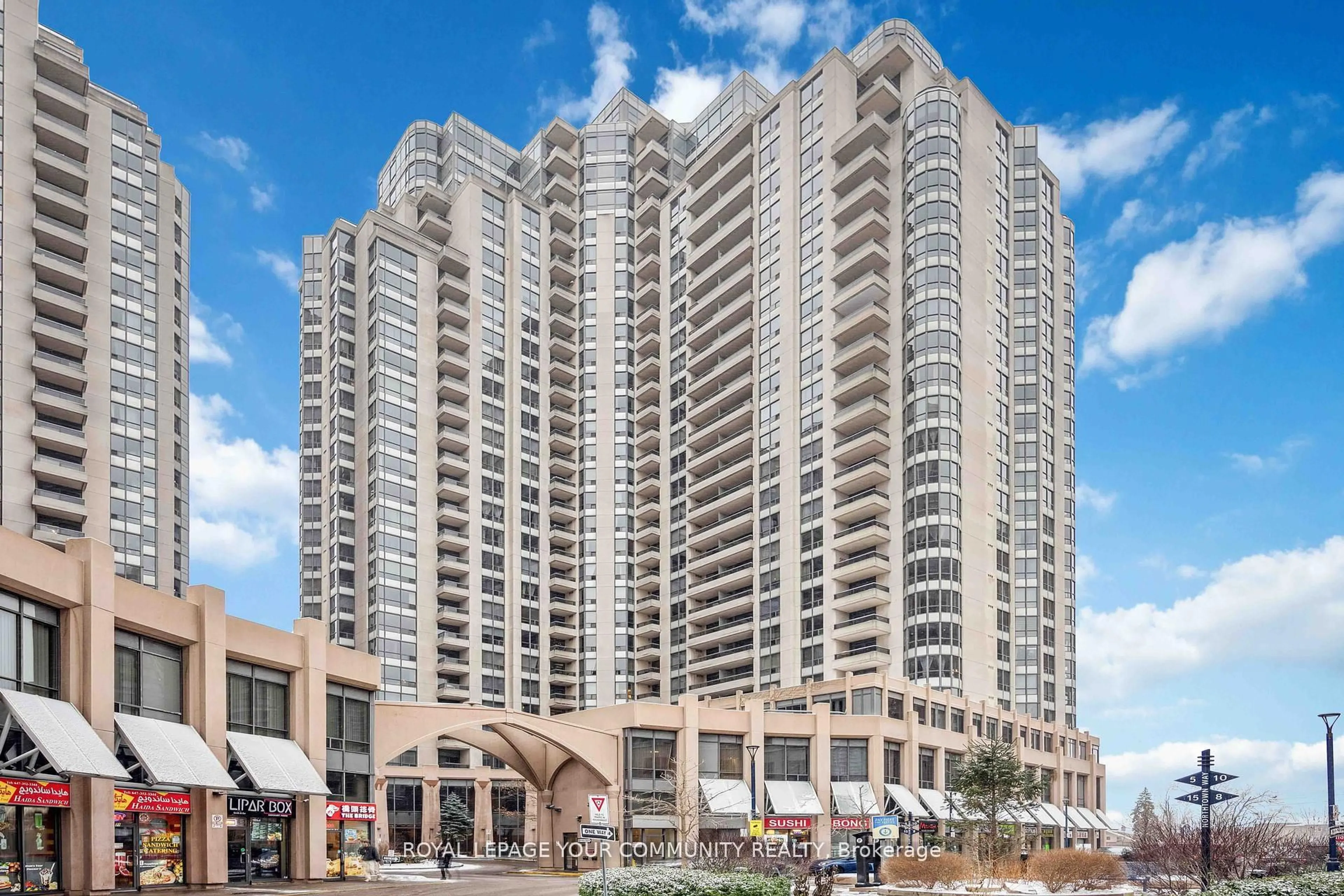 Indoor foyer for 5 Northtown Way #2213, Toronto Ontario M2N 7A1