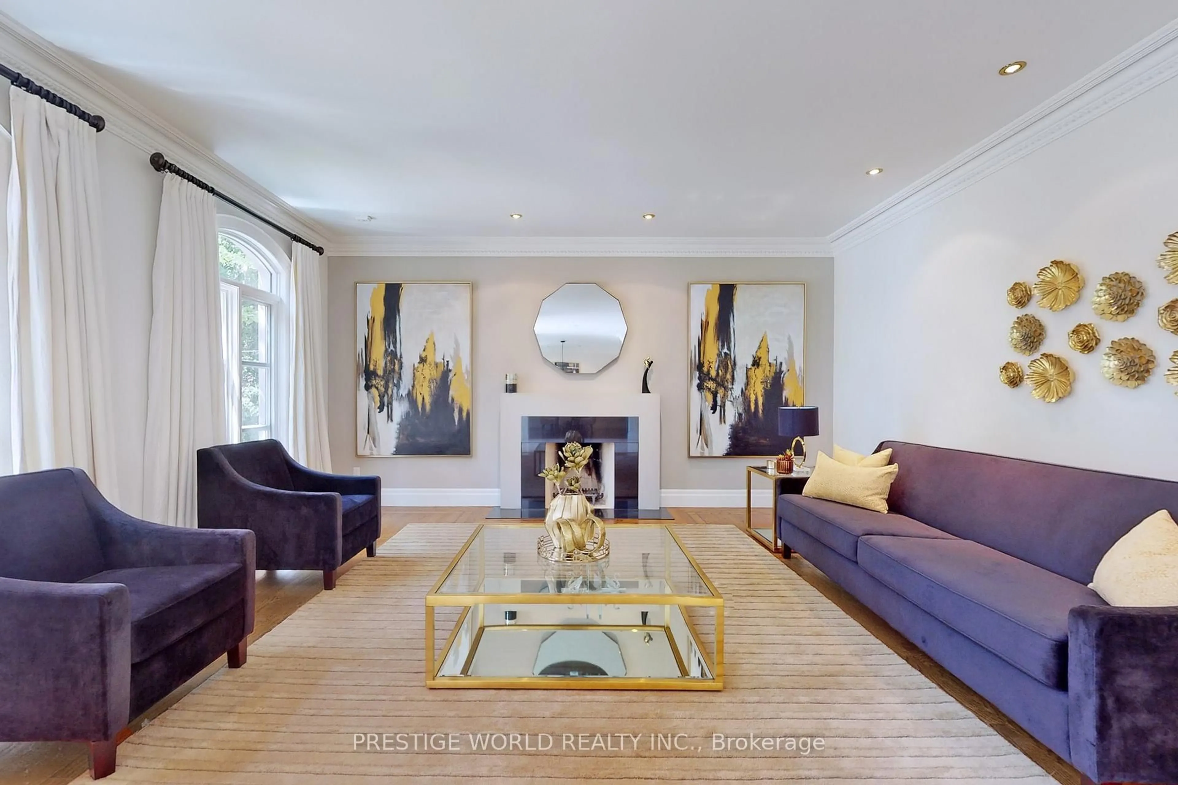 Living room with furniture, unknown for 37 Rollscourt Dr, Toronto Ontario M2L 1X6