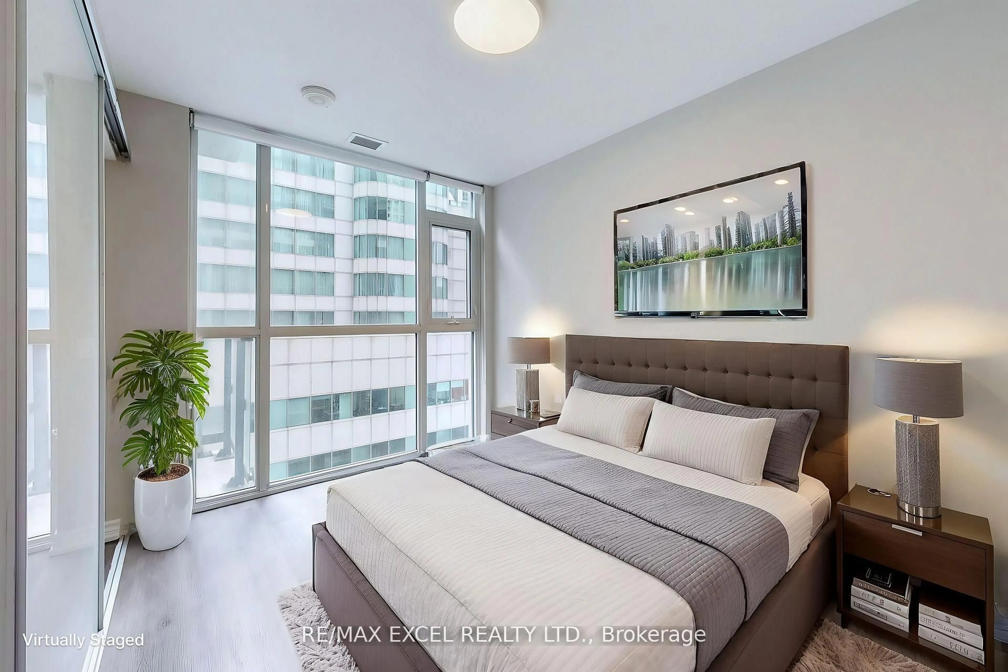 Bedroom with bed, unknown for 87 Peter St #1218, Toronto Ontario M5V 0P1