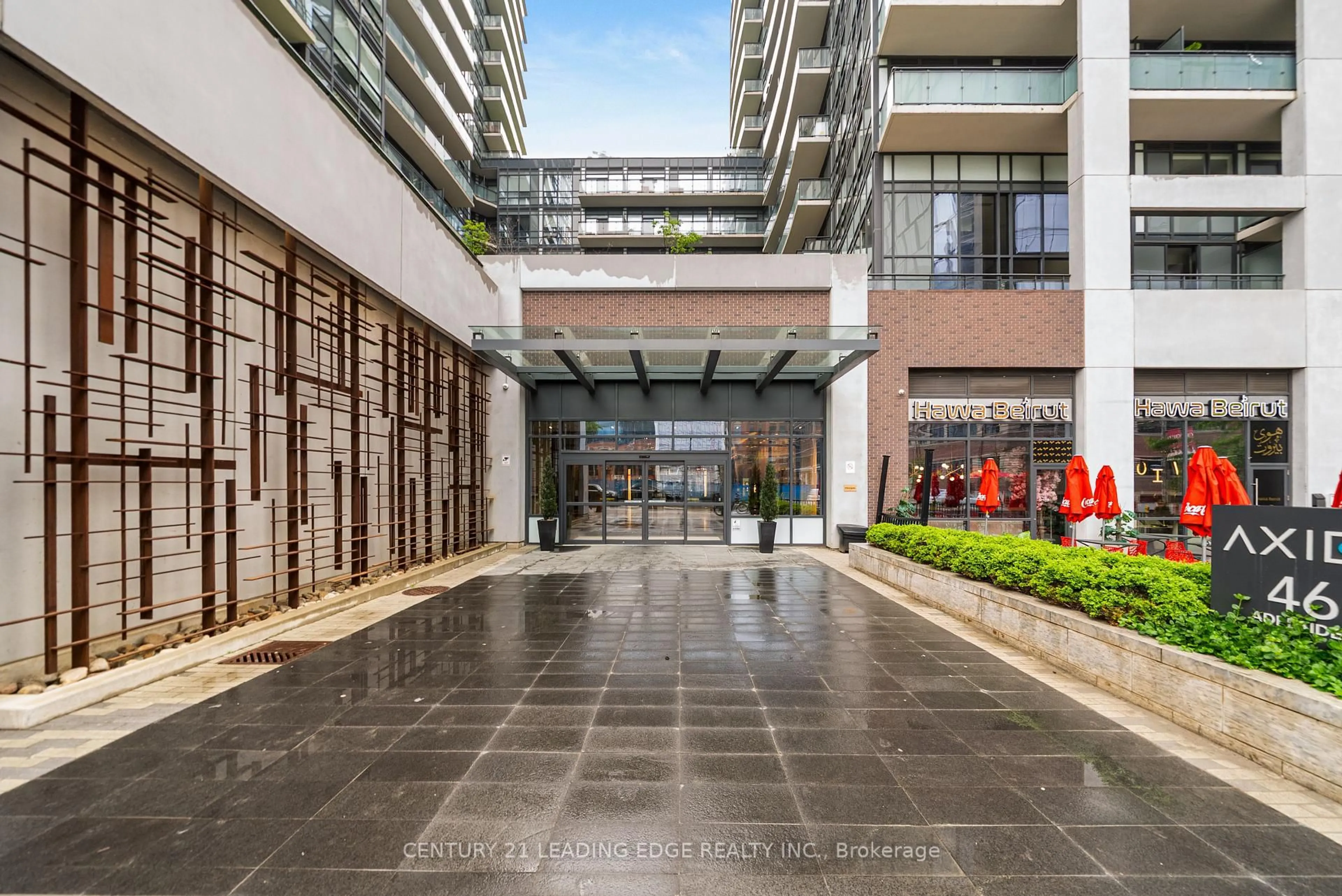 Indoor foyer for 460 Adelaide St #Ph203, Toronto Ontario M5A 0E7