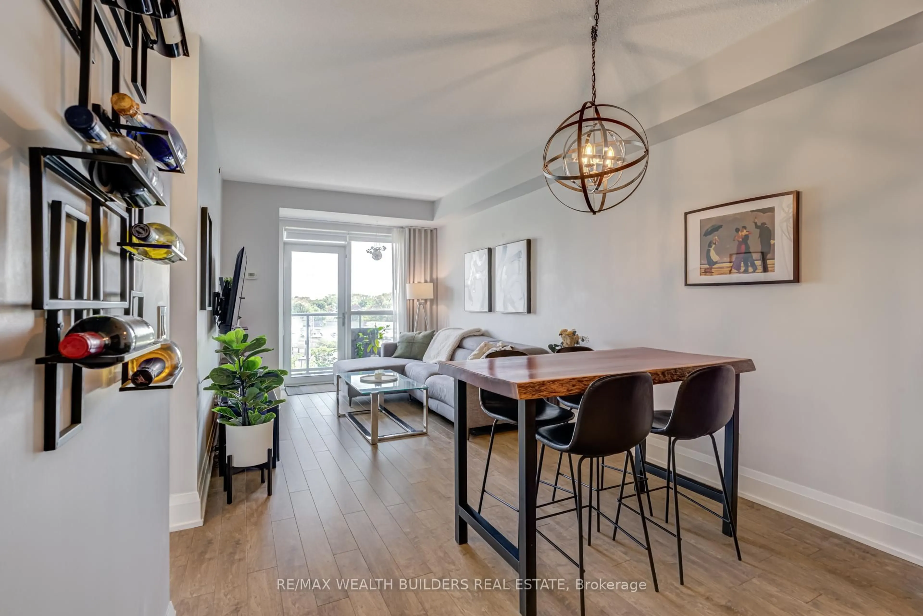 Dining room, wood/laminate floor for 120 Harrison Garden Blvd #418, Toronto Ontario M2N 0H1