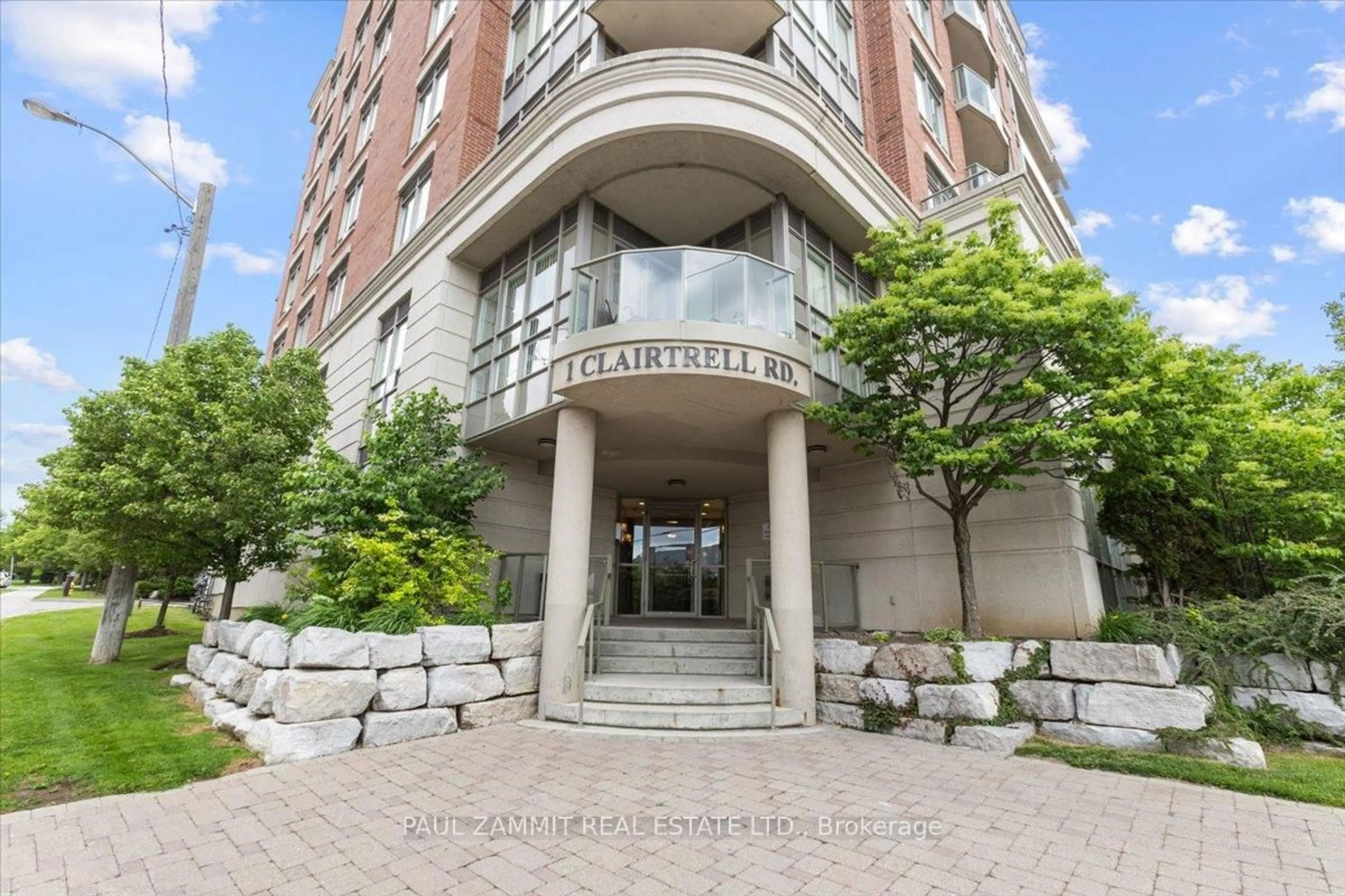 Indoor foyer for 1 Clairtrell Rd #101, Toronto Ontario M2N 7H6