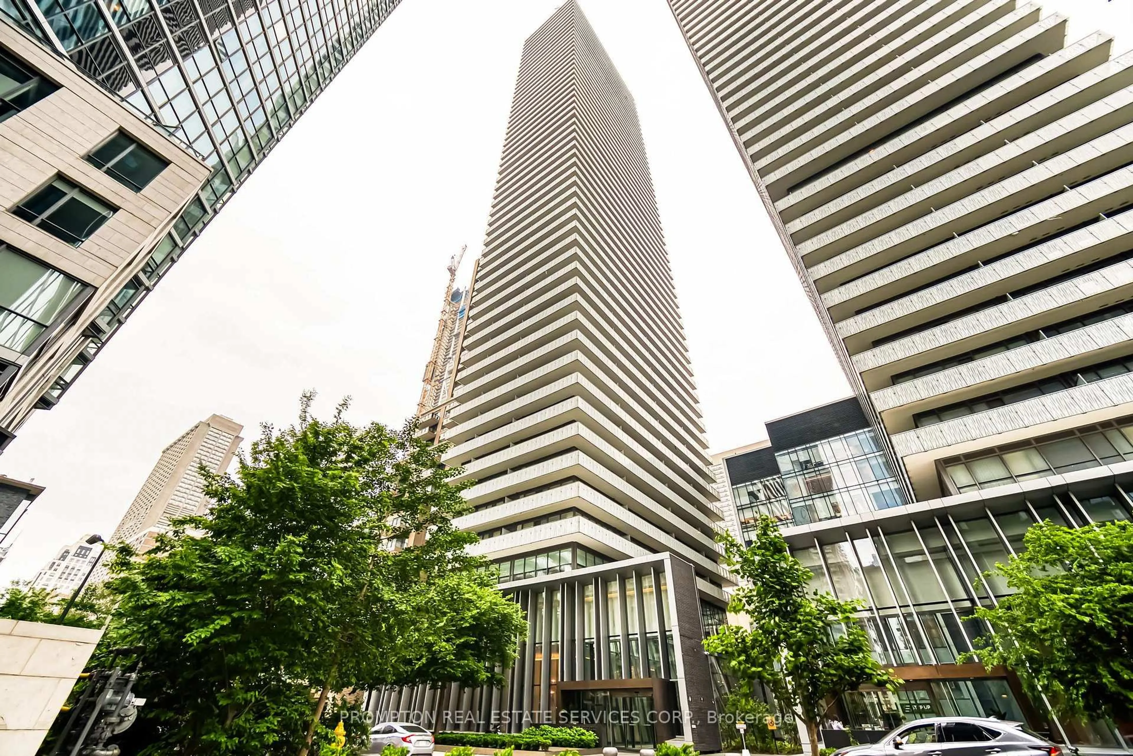 Indoor foyer for 42 Charles St #2105, Toronto Ontario M4Y 1T4