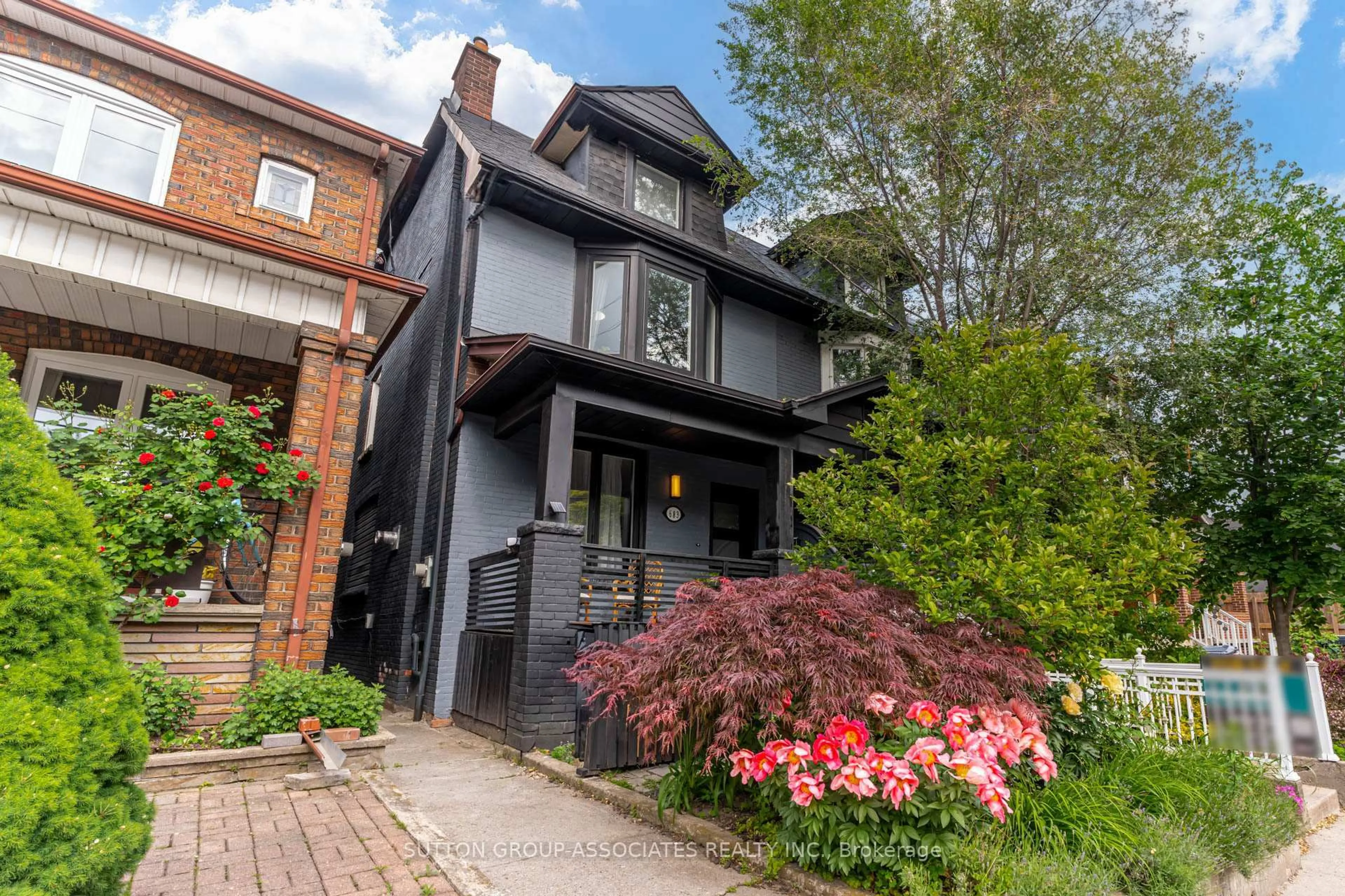 Home with brick exterior material, street for 683 Manning Ave, Toronto Ontario M6G 2W3