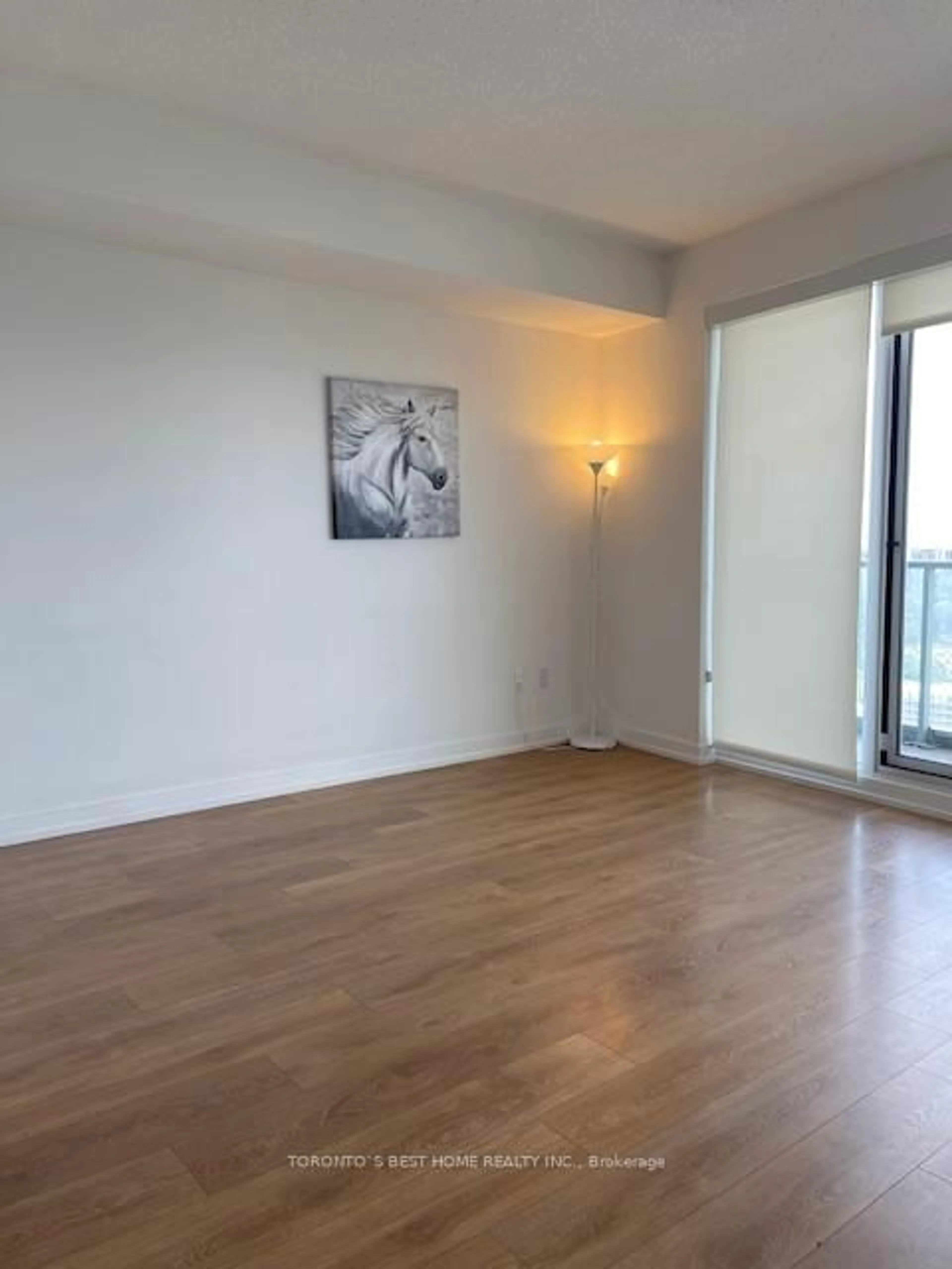 A pic of a room for 117 Mcmahon Dr #3001, Toronto Ontario M2K 2X9