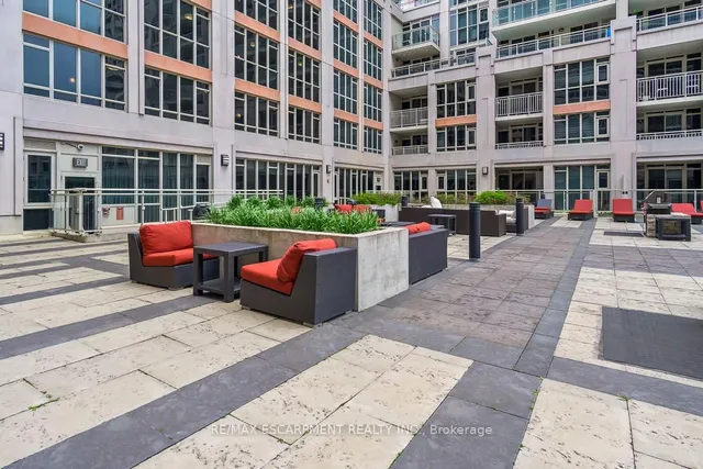 Additional property image - 35 Bastion St Unit 1817