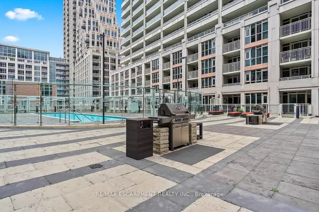 Additional property image - 35 Bastion St Unit 1817