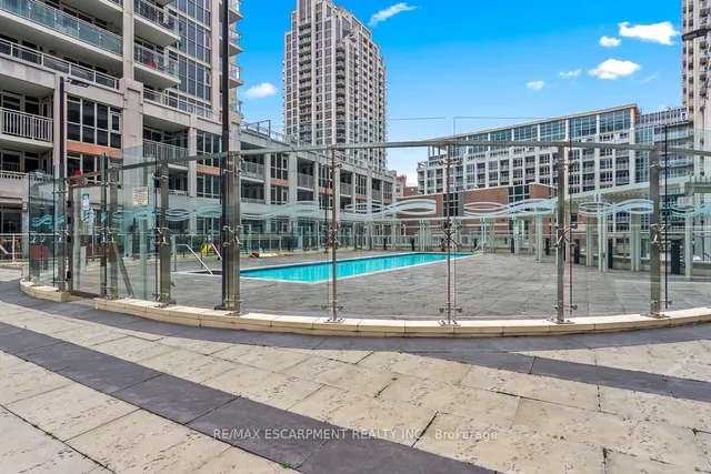 Additional property image - 35 Bastion St Unit 1817
