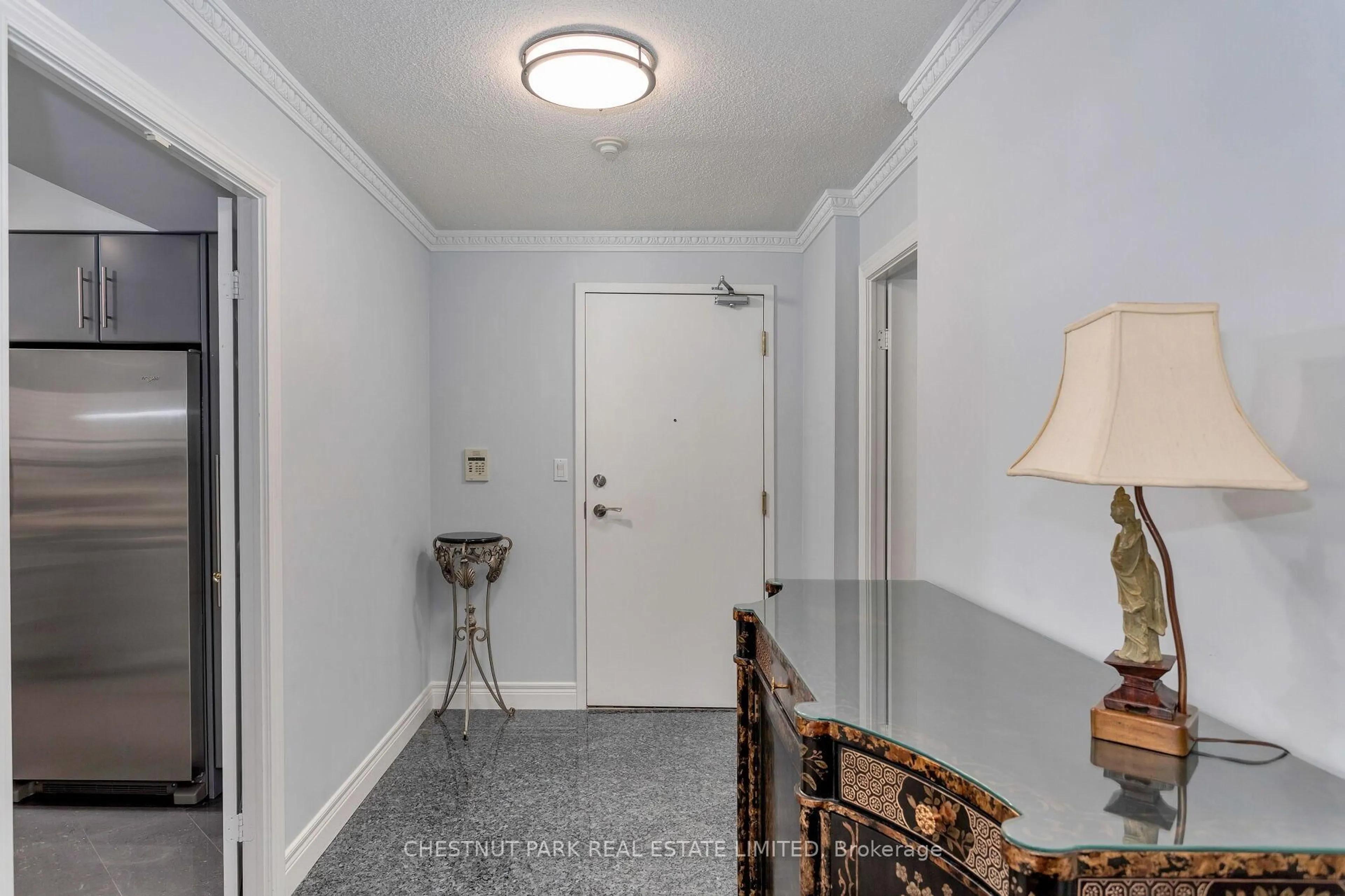 Indoor entryway for 89 Skymark Dr #1113, Toronto Ontario M2H 3S6