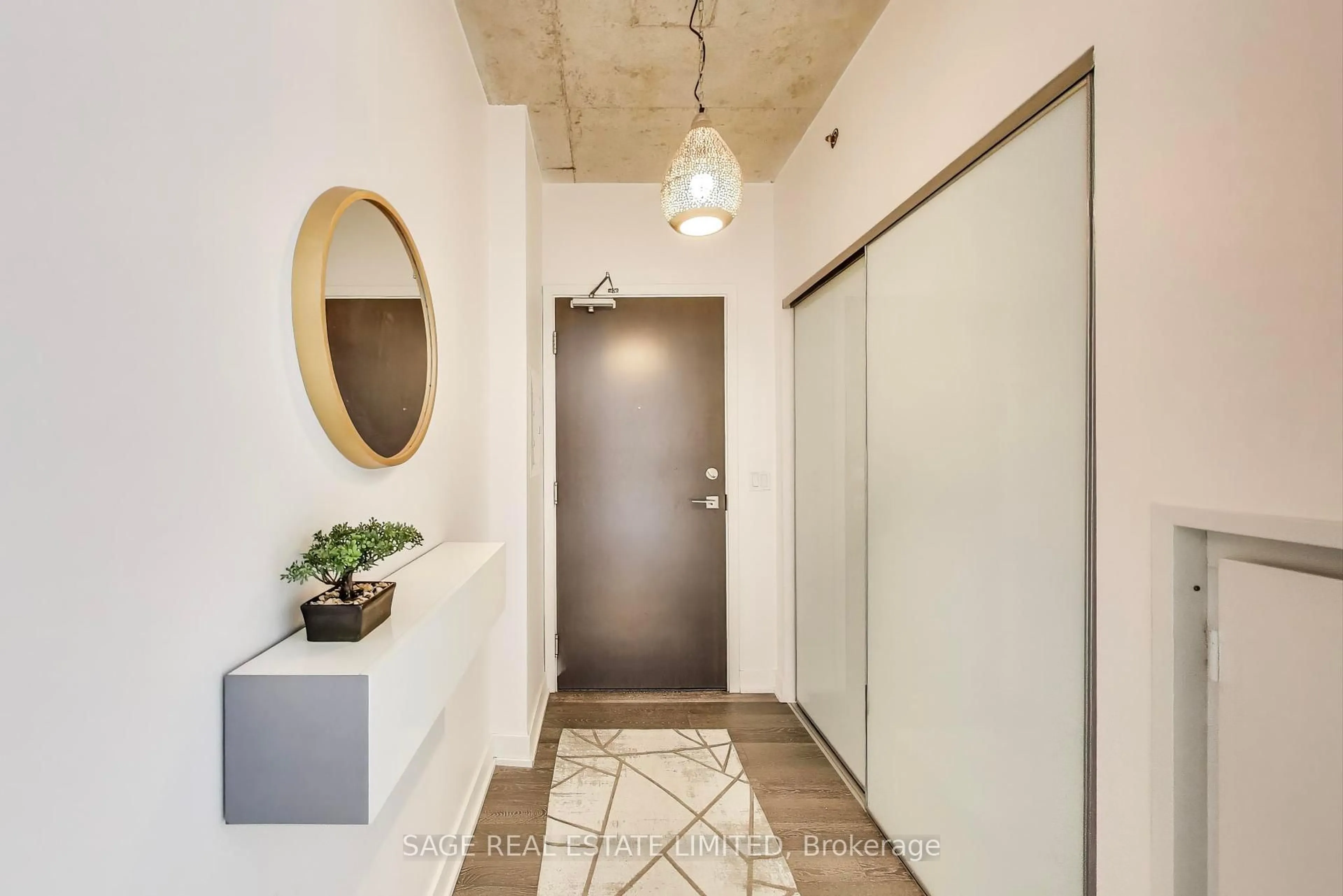 Indoor entryway for 20 Minowan Miikan Lane #1806, Toronto Ontario M6J 0E5