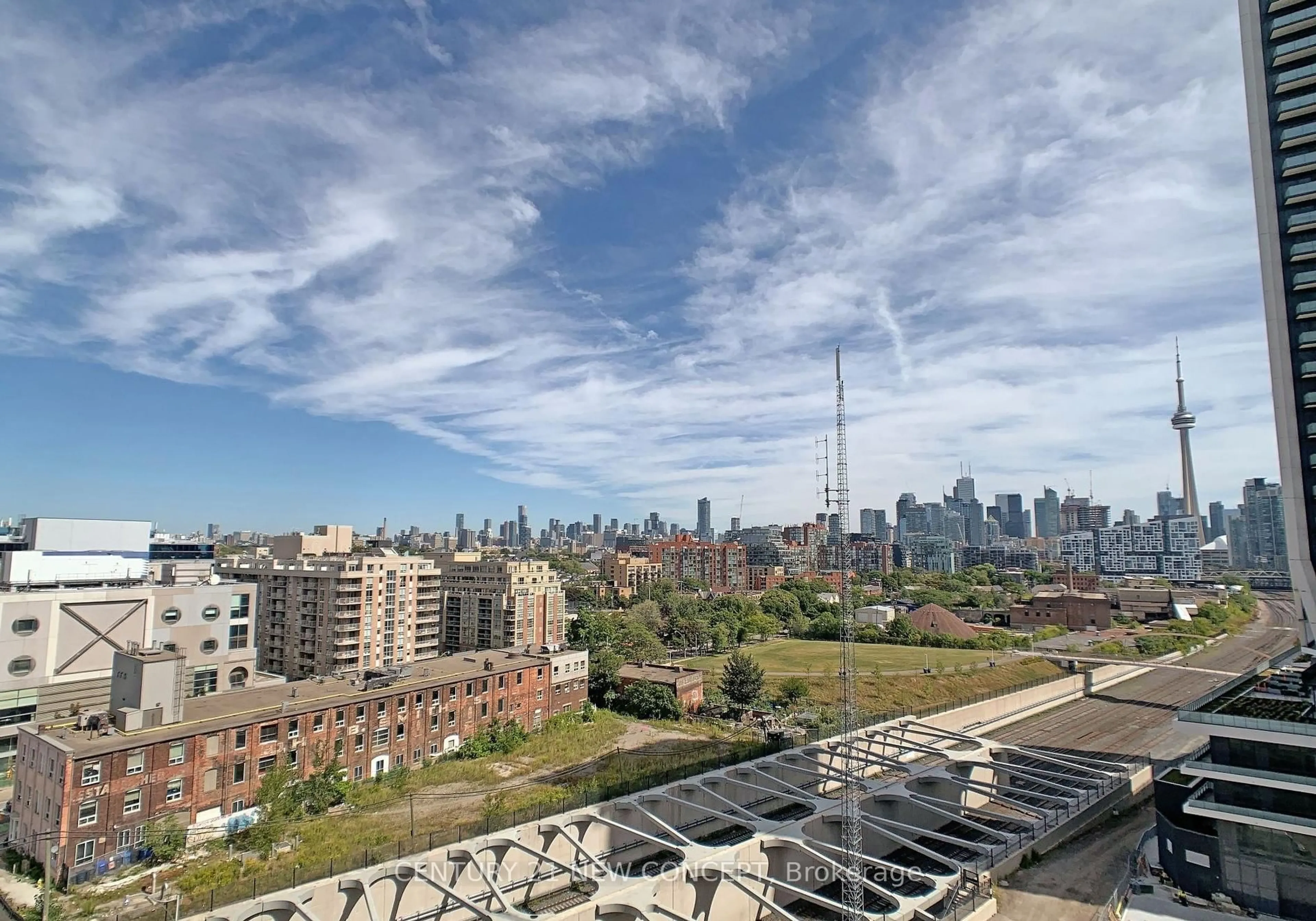 A pic from outside/outdoor area/front of a property/back of a property/a pic from drone, city buildings view from balcony for 19 Western Battery Rd #1020, Toronto Ontario M6K 0E3