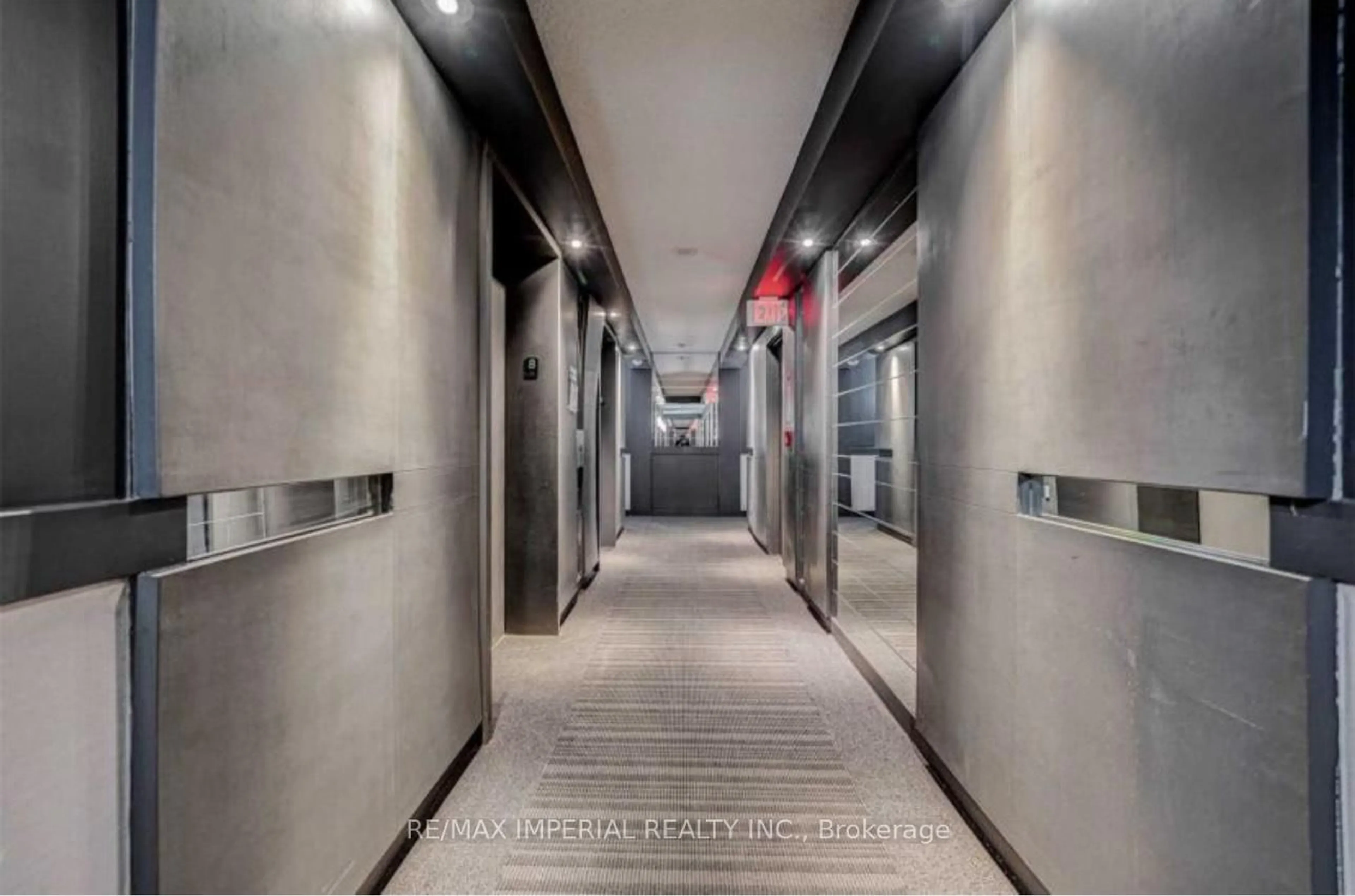 Indoor foyer for 110 Charles St #3308, Toronto Ontario M4Y 1T5