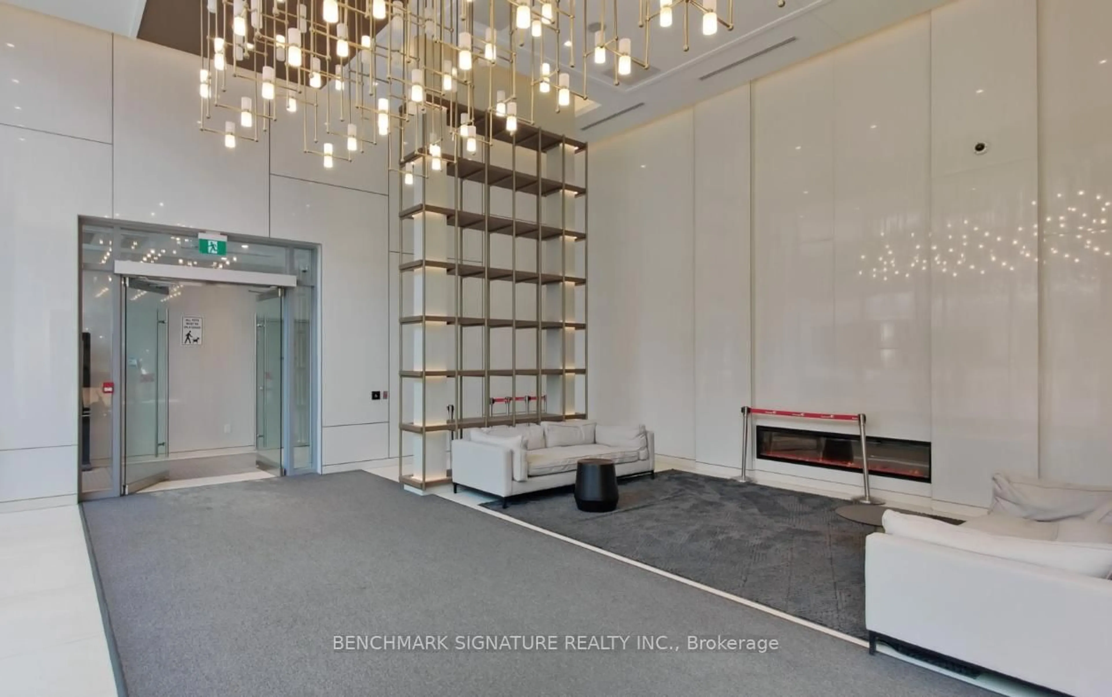 Indoor foyer for 8 Olympic Garden Dr #S3309, Toronto Ontario M2M 0B9