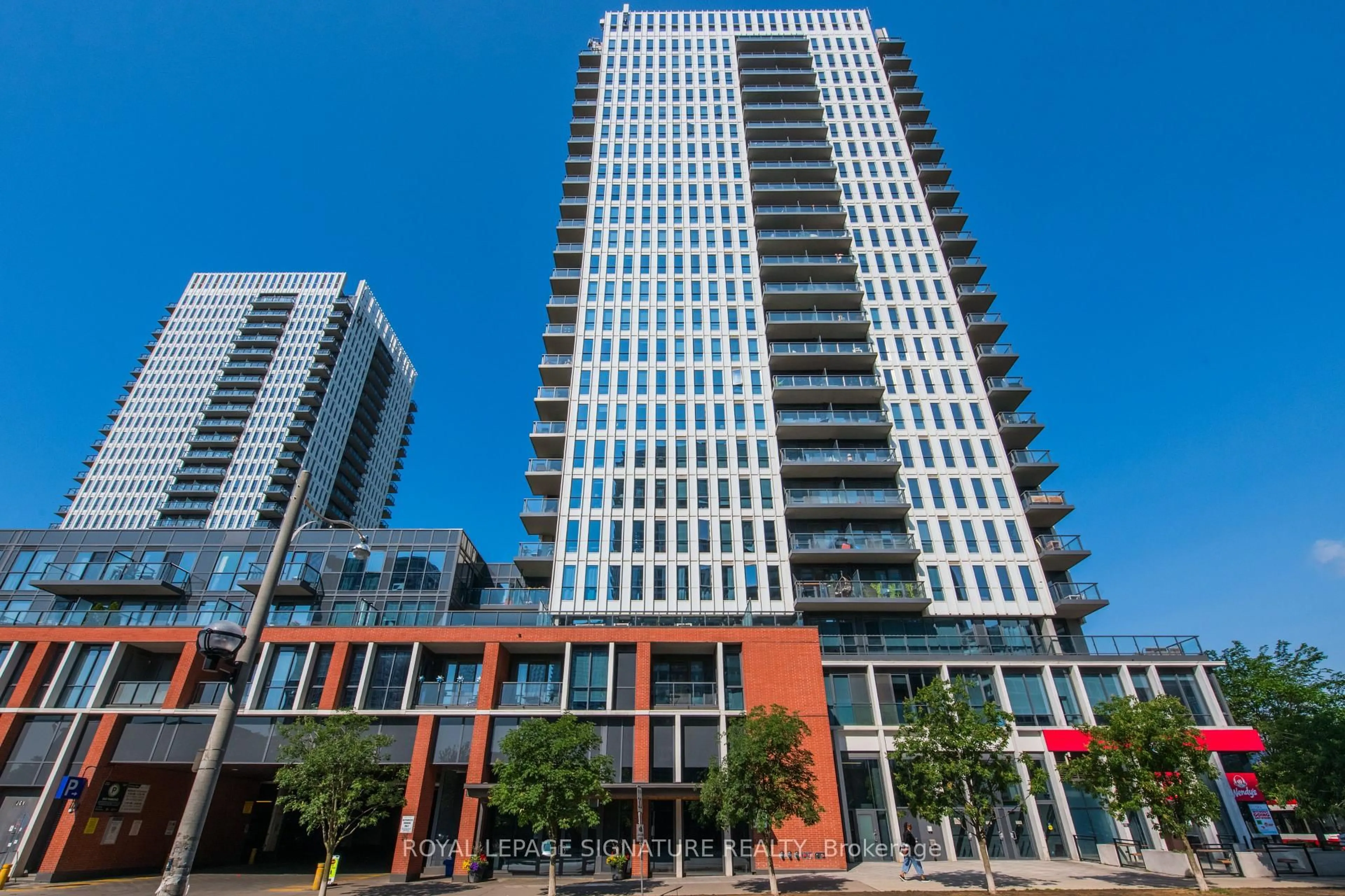 Unknown for 170 Sumach St #902, Toronto Ontario M5A 0C3
