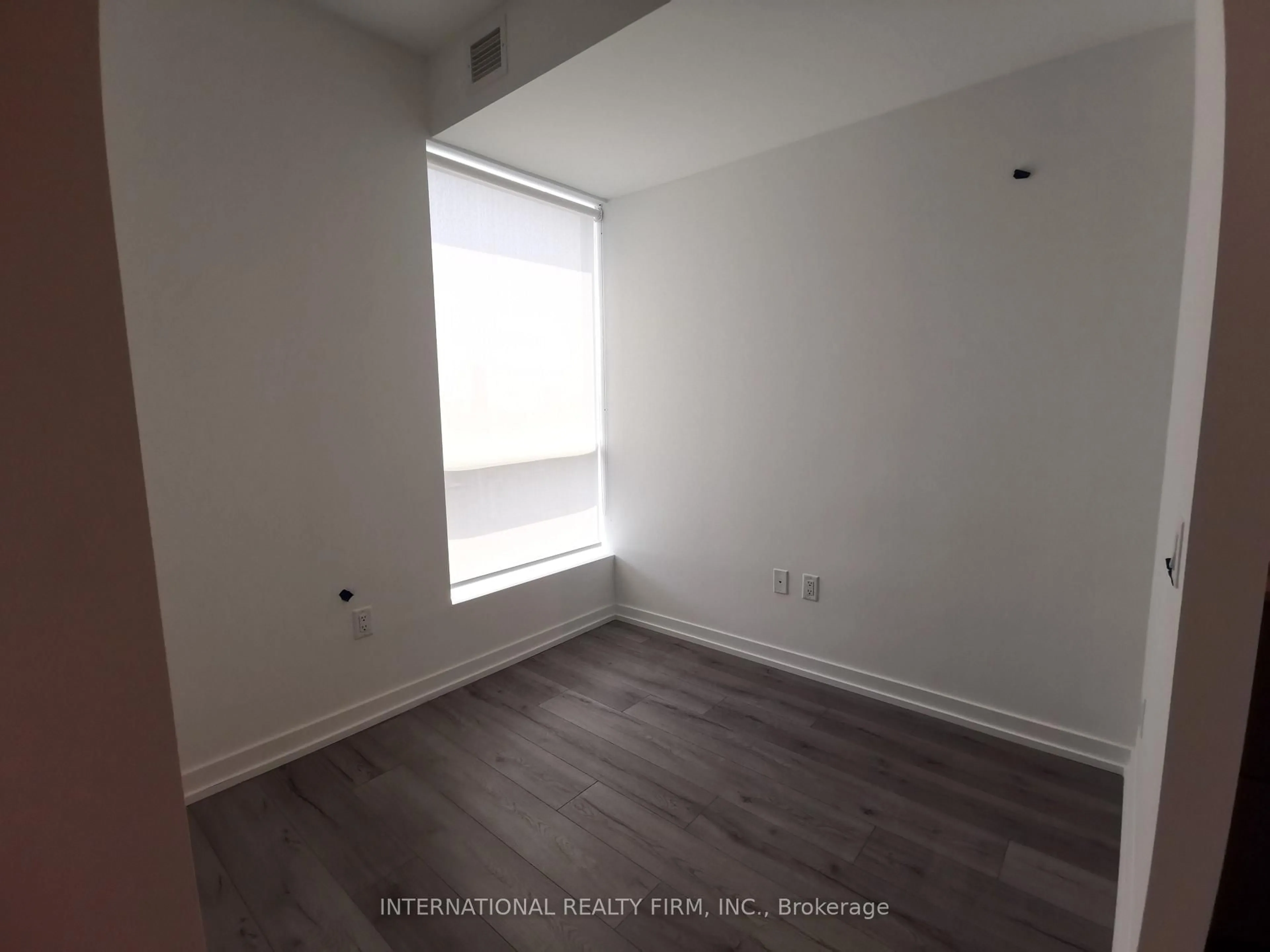 A pic of a room for 395 Bloor St #5101, Toronto Ontario M4W 0B4