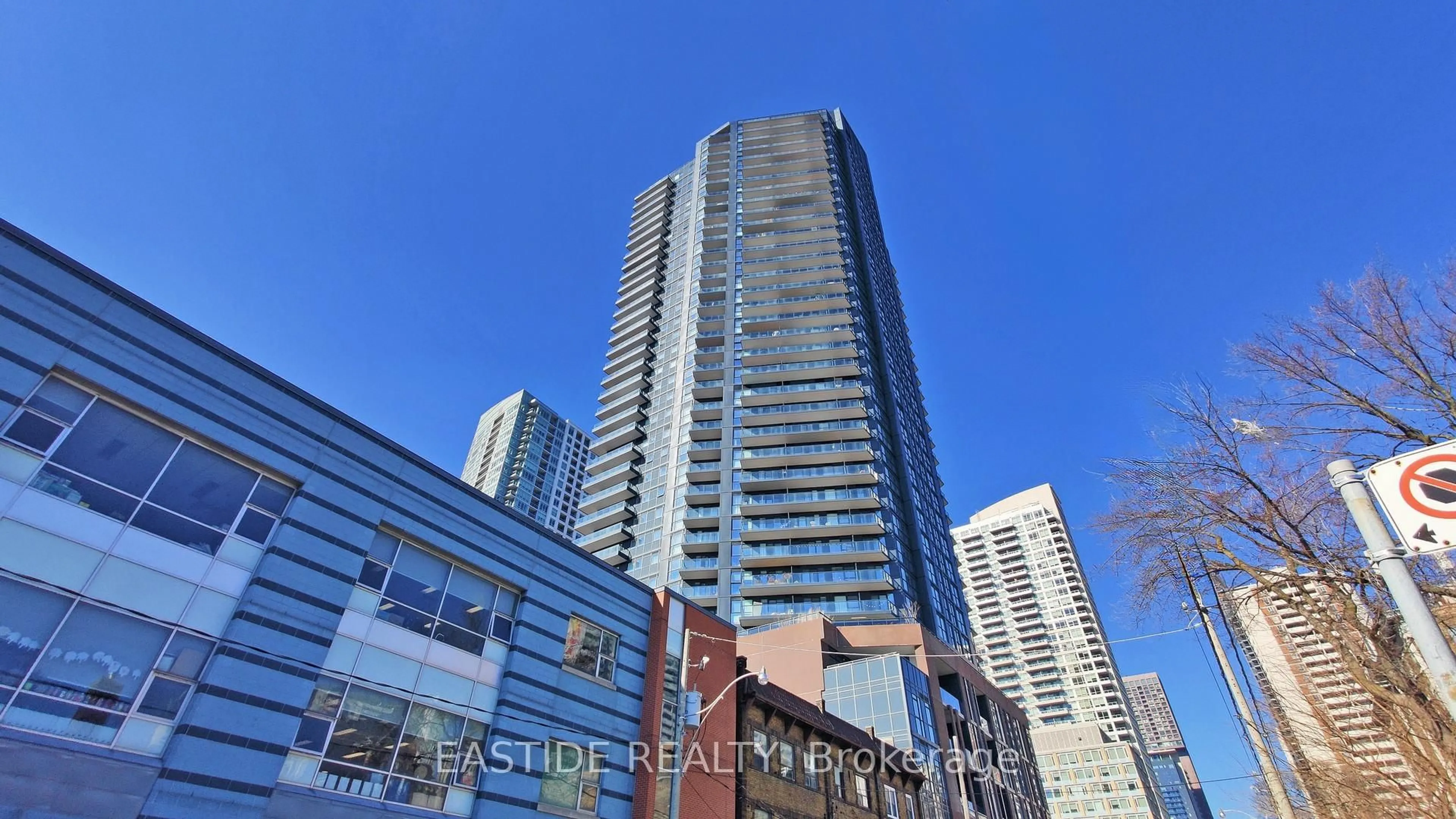 Unknown for 159 Wellesley St #3301, Toronto Ontario M4Y 0H5