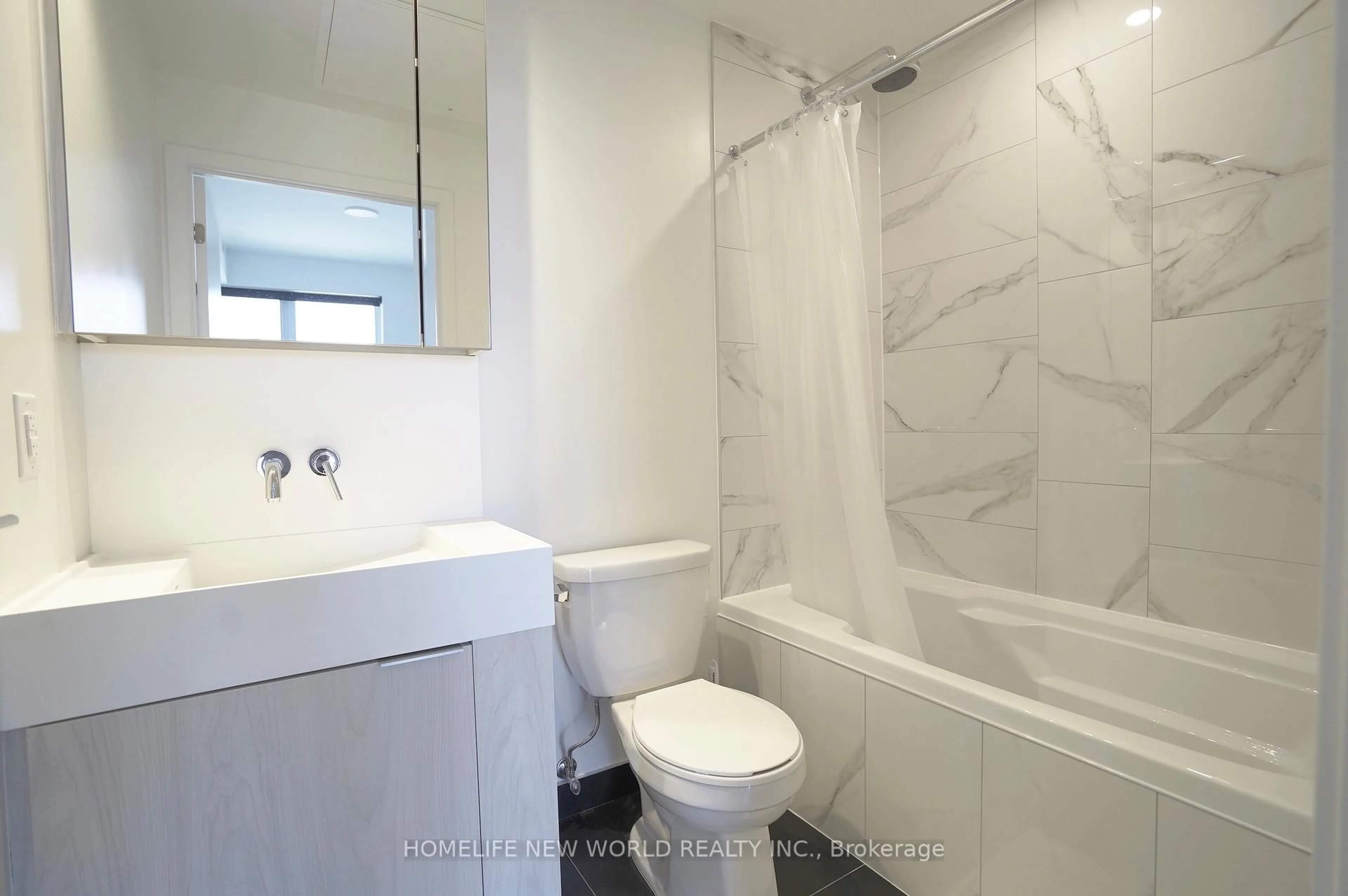Standard bathroom, ceramic/tile floor for 20 Richardson St #1810, Toronto Ontario M5A 0S6