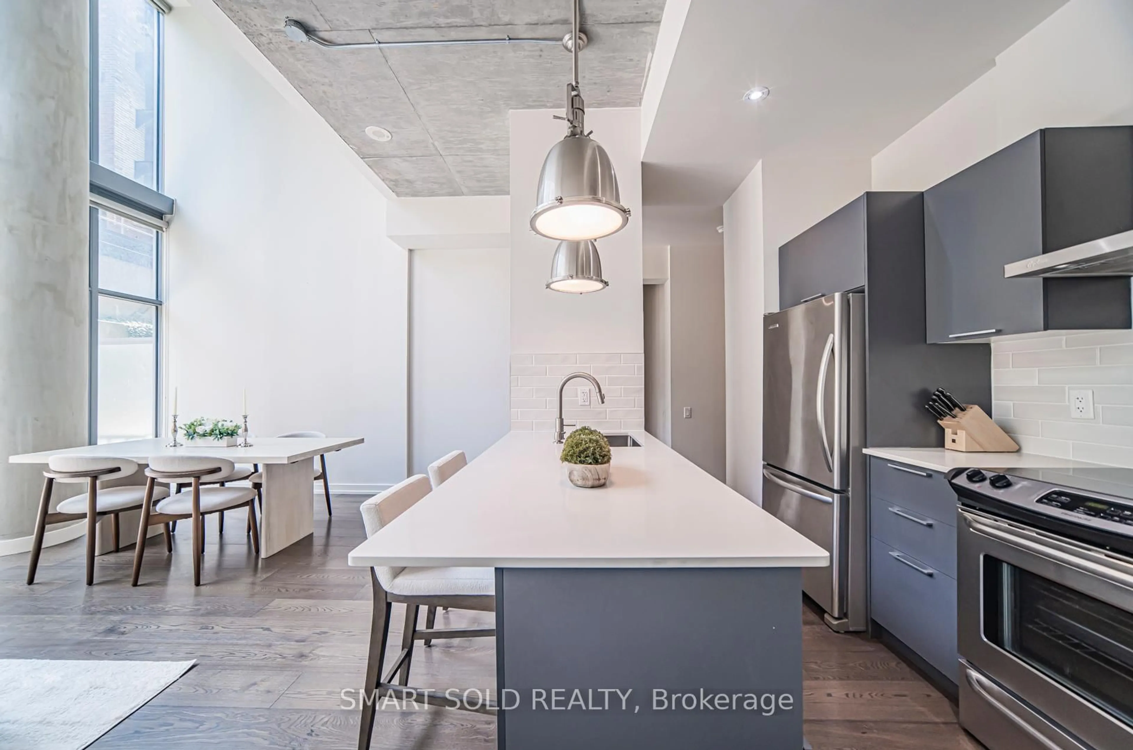 Open concept kitchen, unknown for 650 King St #106, Toronto Ontario M5V 0H6