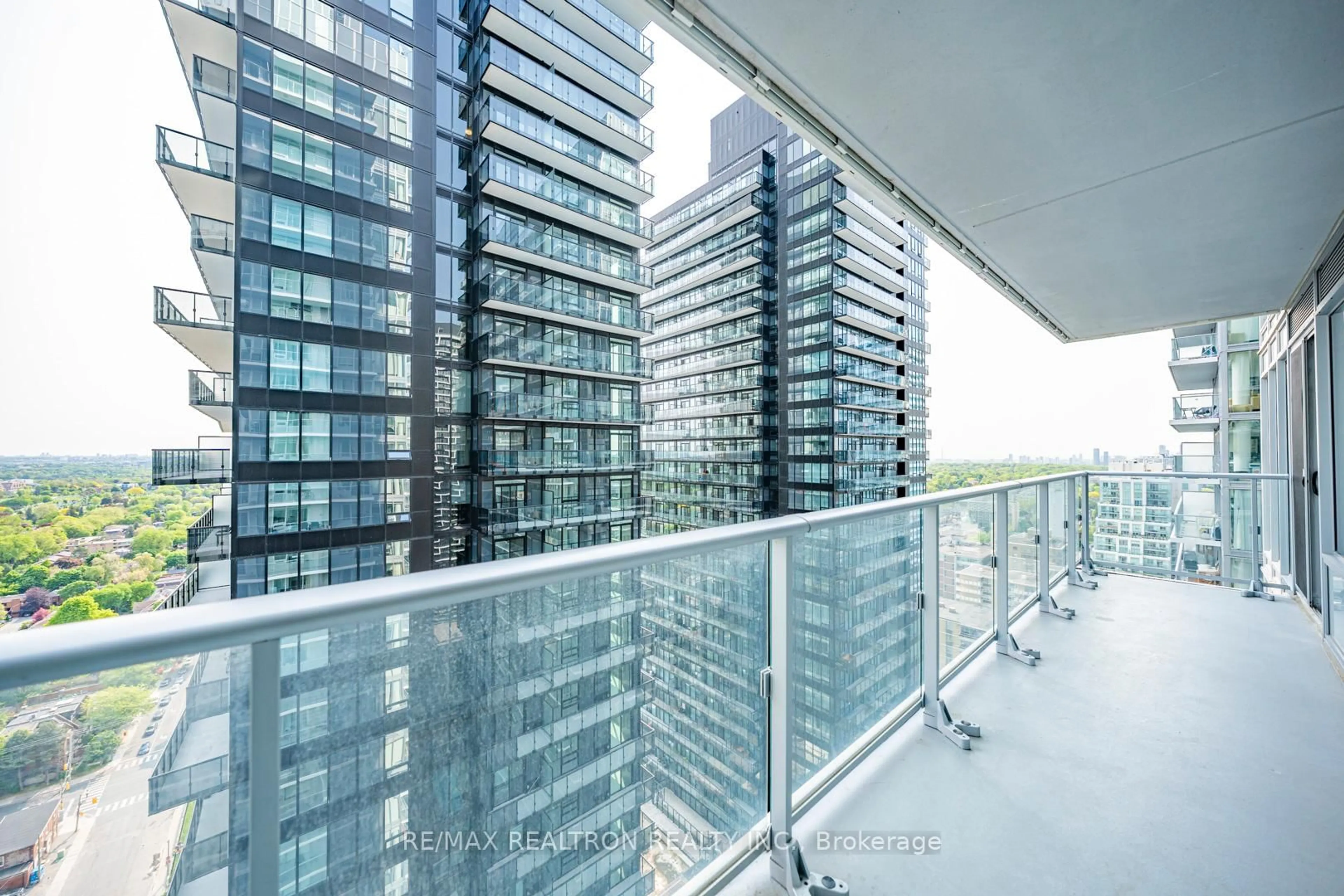 Balcony in the apartment, city buildings view from balcony for 99 Broadway Ave #2604 Nt, Toronto Ontario M4P 1V2