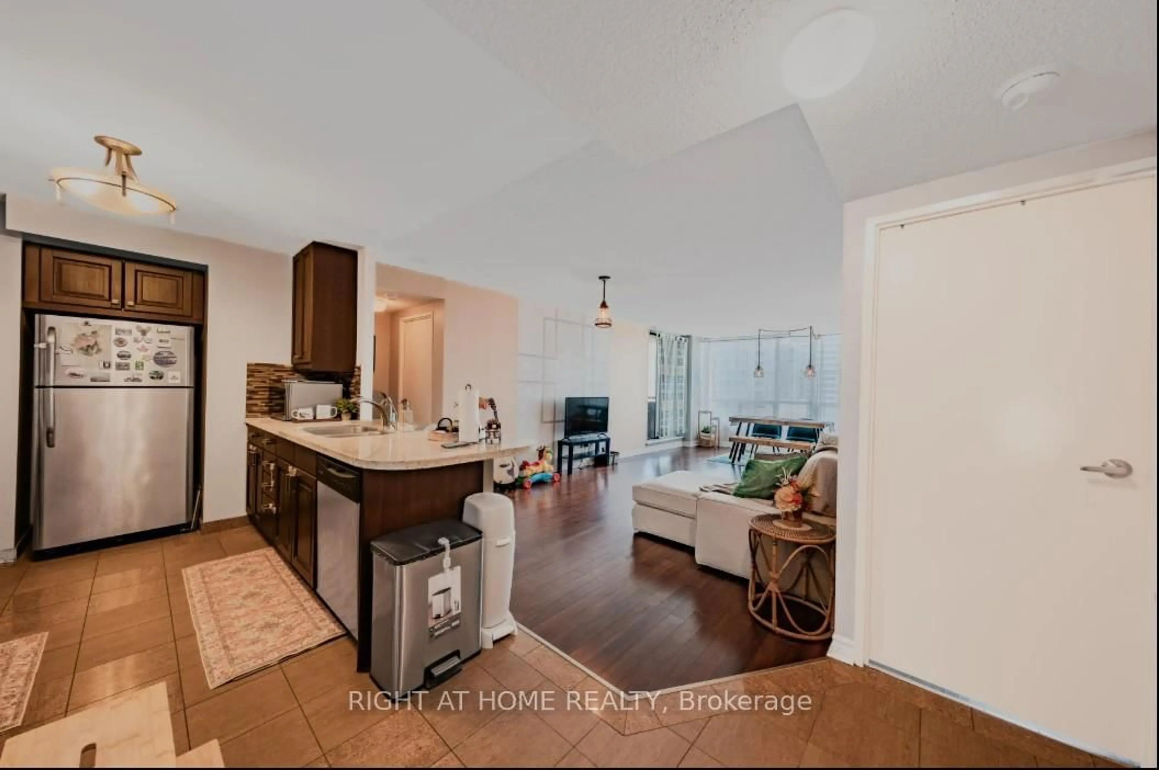 Open concept kitchen, unknown for 5765 Yonge St #PH504, Toronto Ontario M2M 4H9