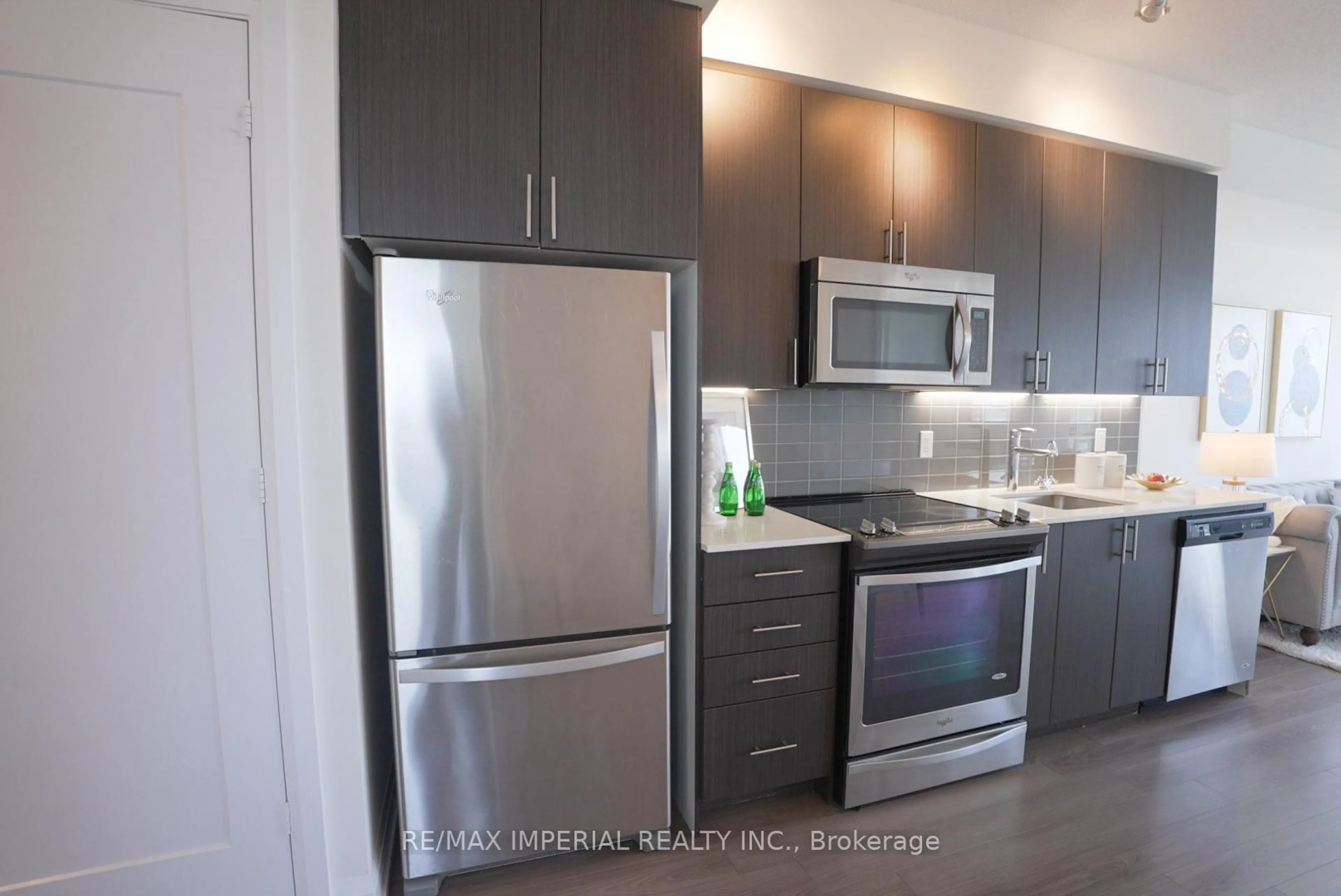Unknown for 18 Graydon Hall Dr #2303, Toronto Ontario M3A 2Z9