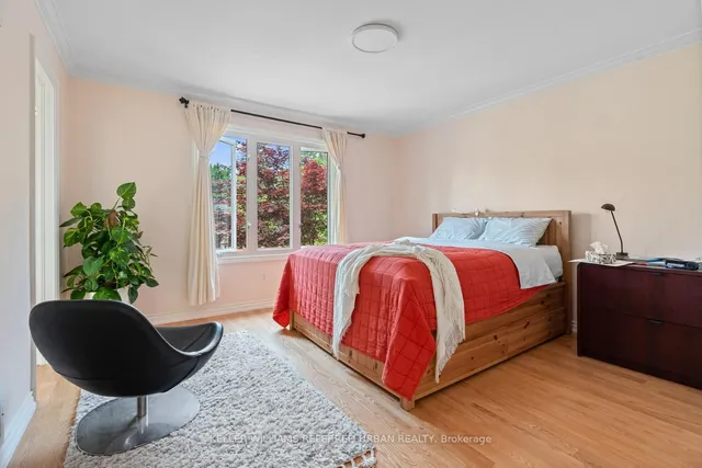 Additional property image - 4 Saddletree Dr