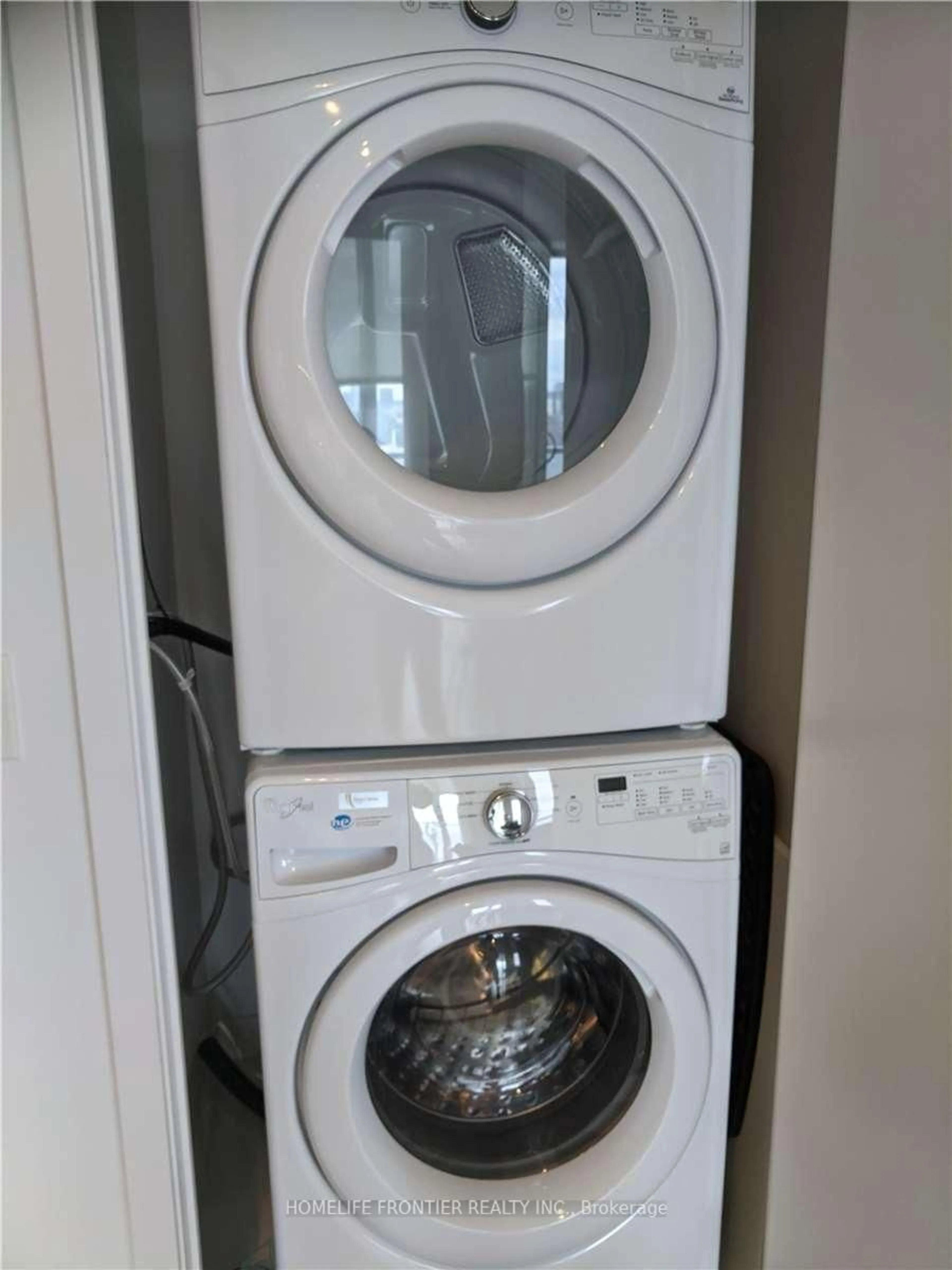 Laundry room for 117 McMahon Dr #2001, Toronto Ontario M2K 0E4
