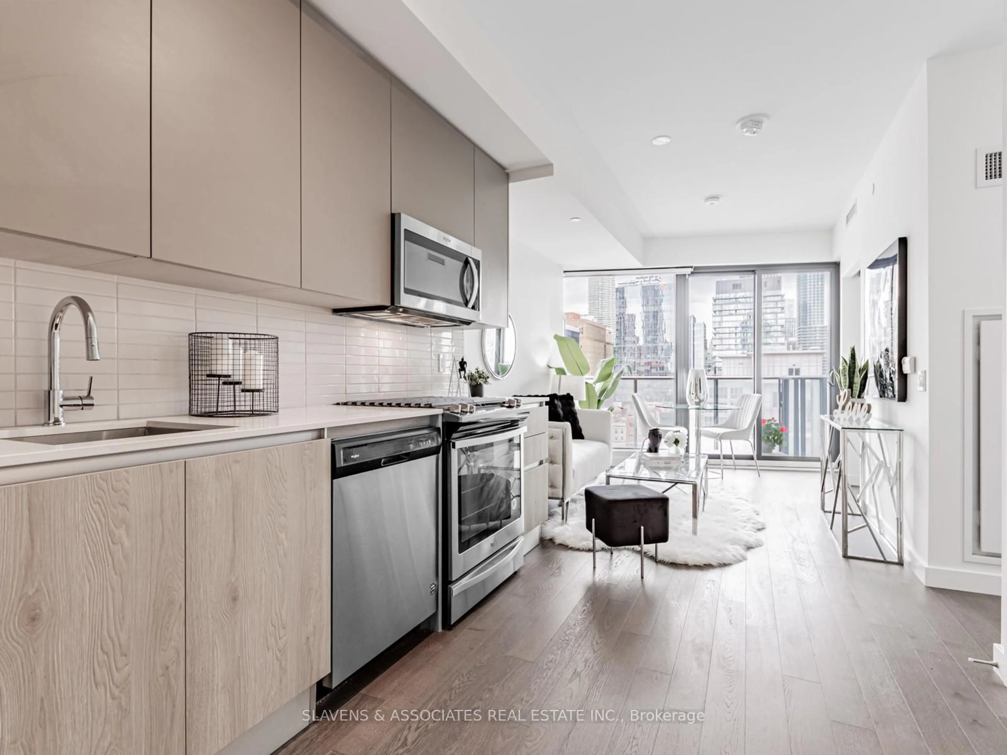 Open concept kitchen, unknown for 2A Church St #1208, Toronto Ontario M5E 0E1