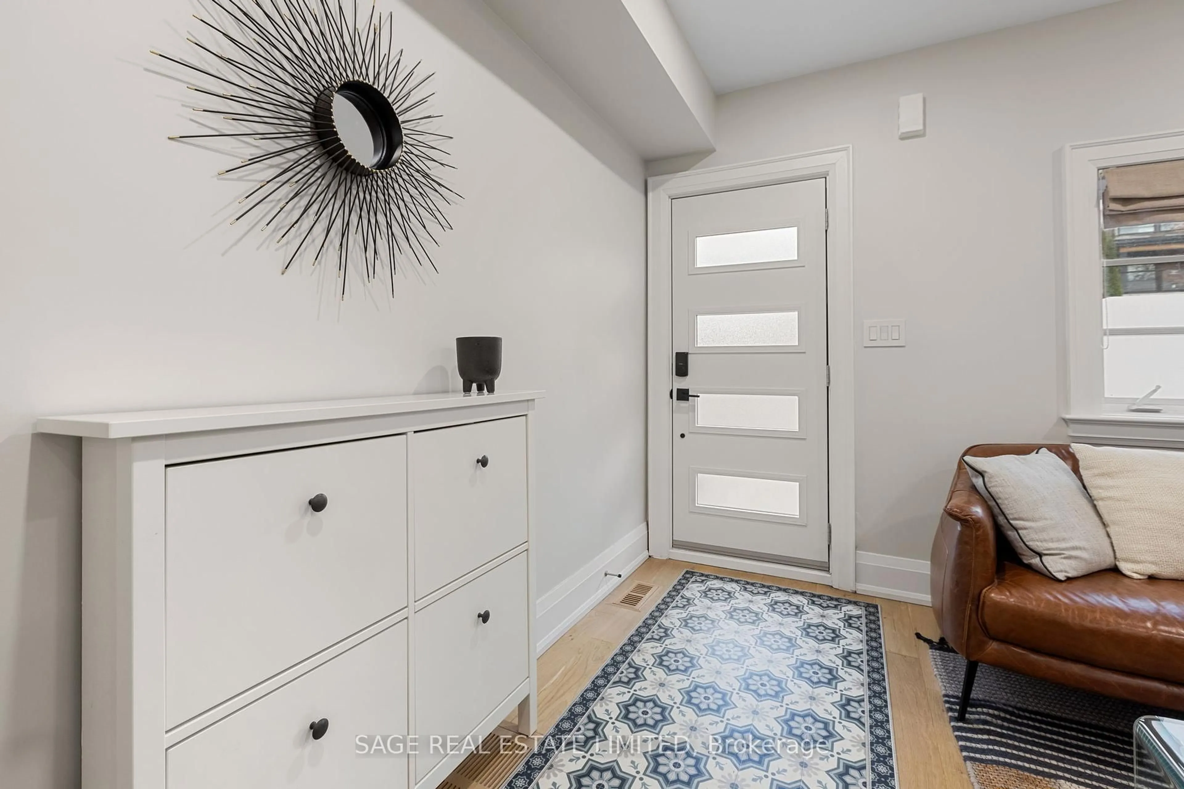 Indoor entryway for 394 Keewatin Ave, Toronto Ontario M4P 2A5