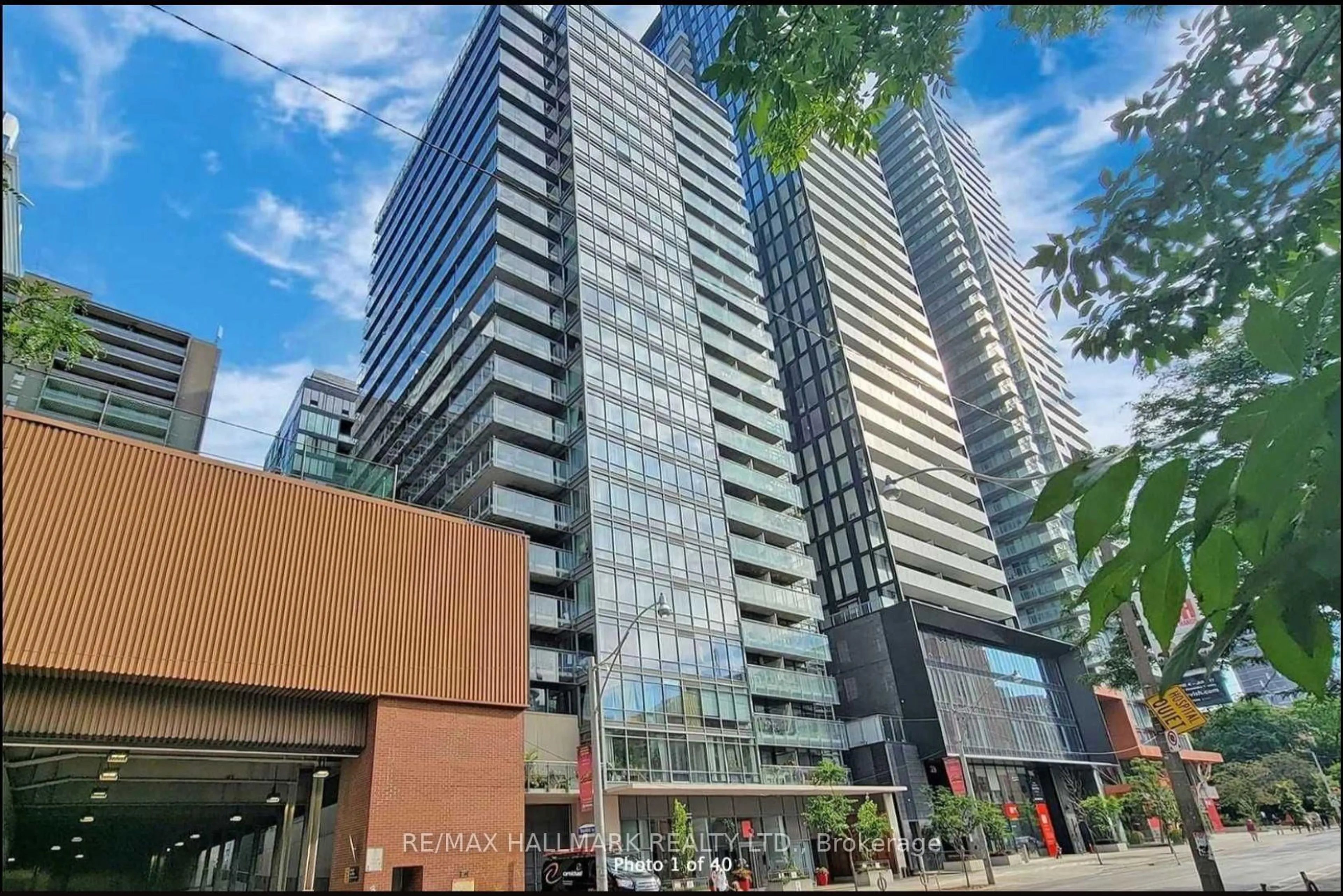 A pic from outside/outdoor area/front of a property/back of a property/a pic from drone, unknown for 22 Wellesley St #901, Toronto Ontario M4Y 1G3