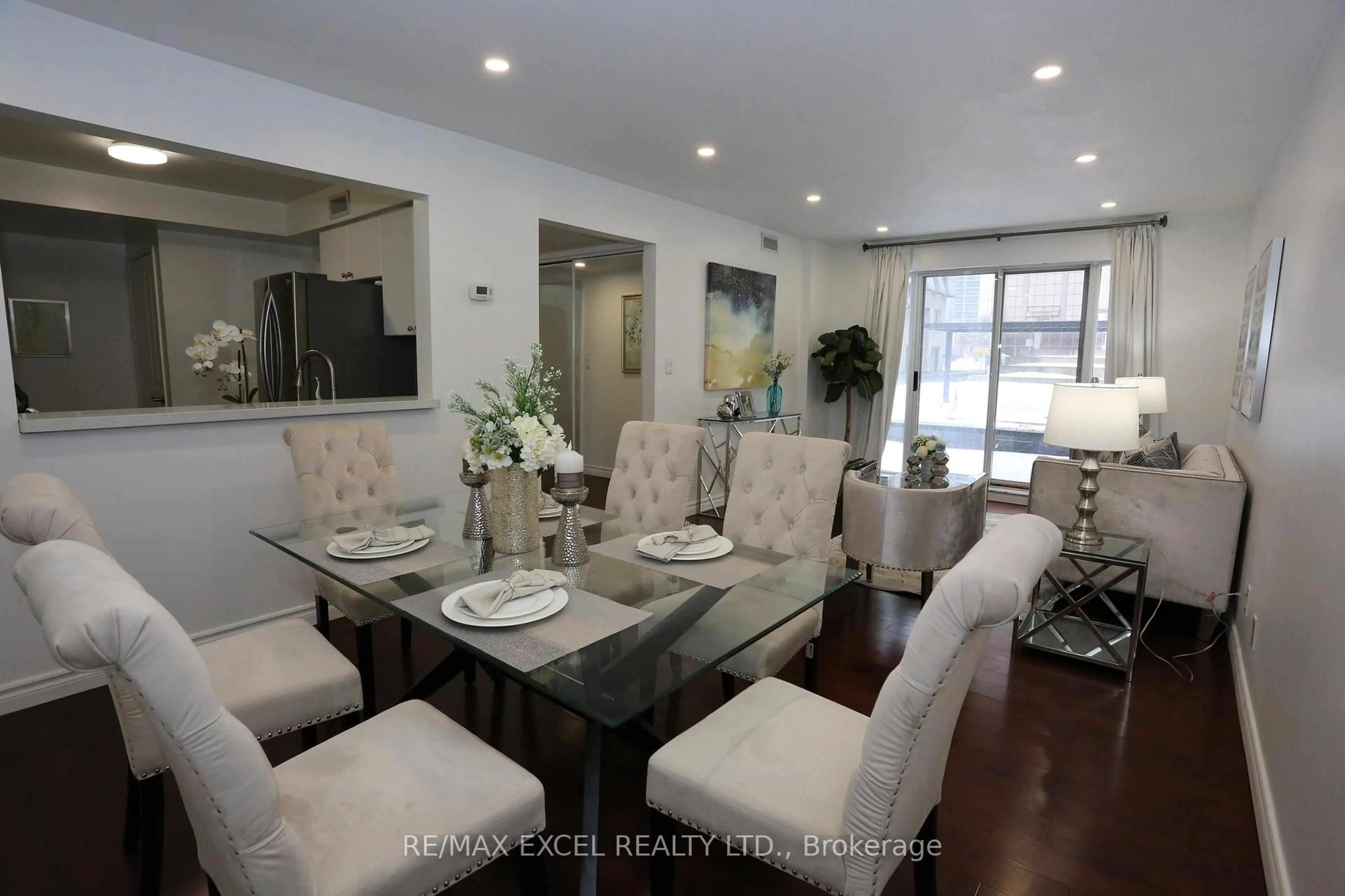 Dining room, unknown for 38 Hollywood Ave #114, Toronto Ontario M2N 6R6