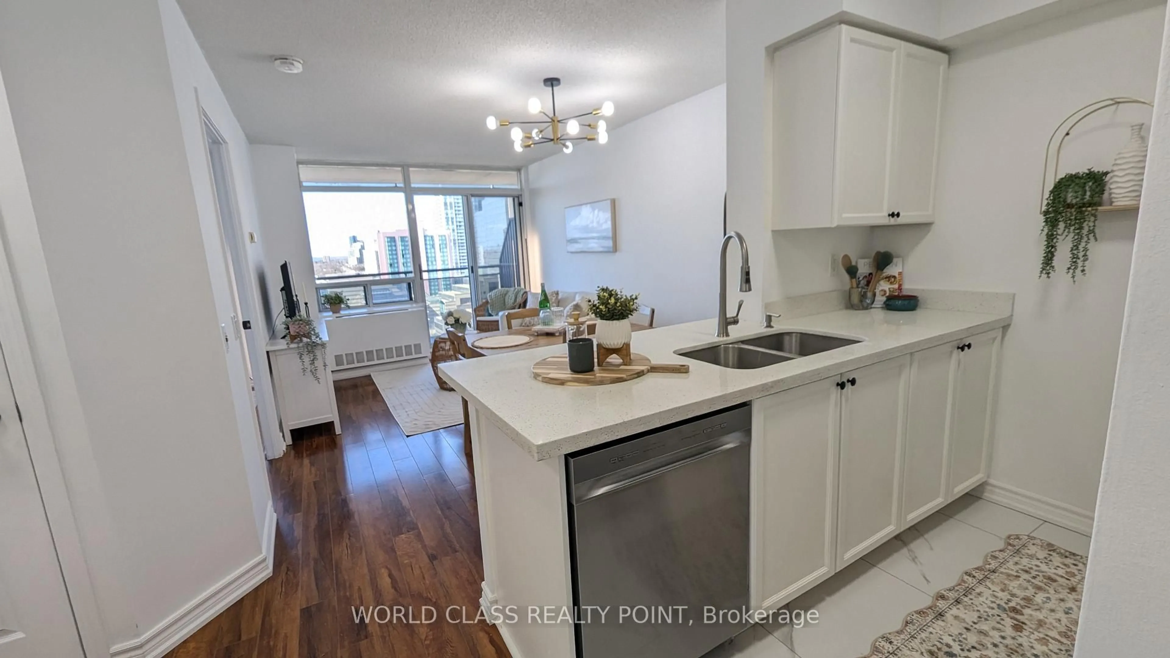 Open concept kitchen, wood/laminate floor for 155 Beecroft Rd #1807, Toronto Ontario M2N 7C6